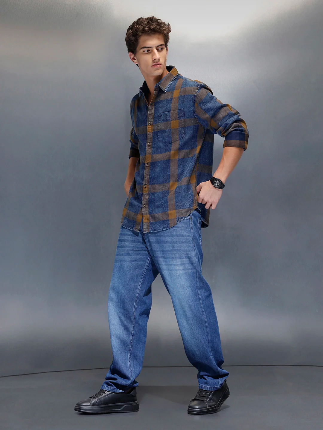 Men's casual regular fit checkered pattern shirt | Brown - Image 2