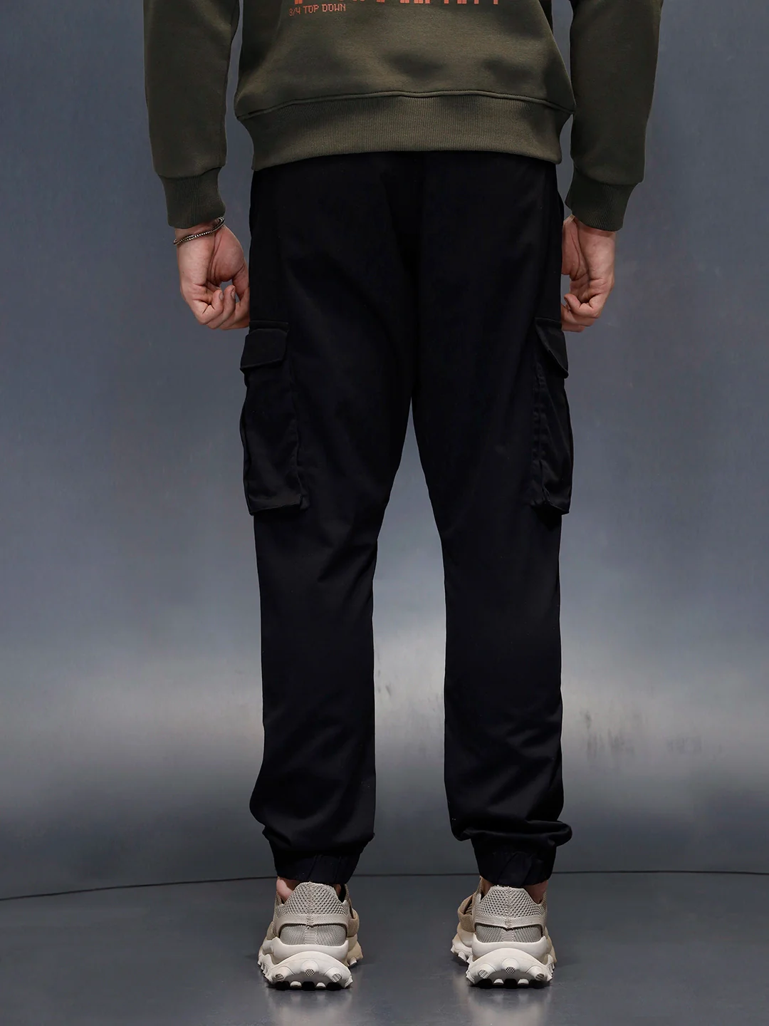 Men's casual relaxed cargo fit woven jogger | Black - Image 3