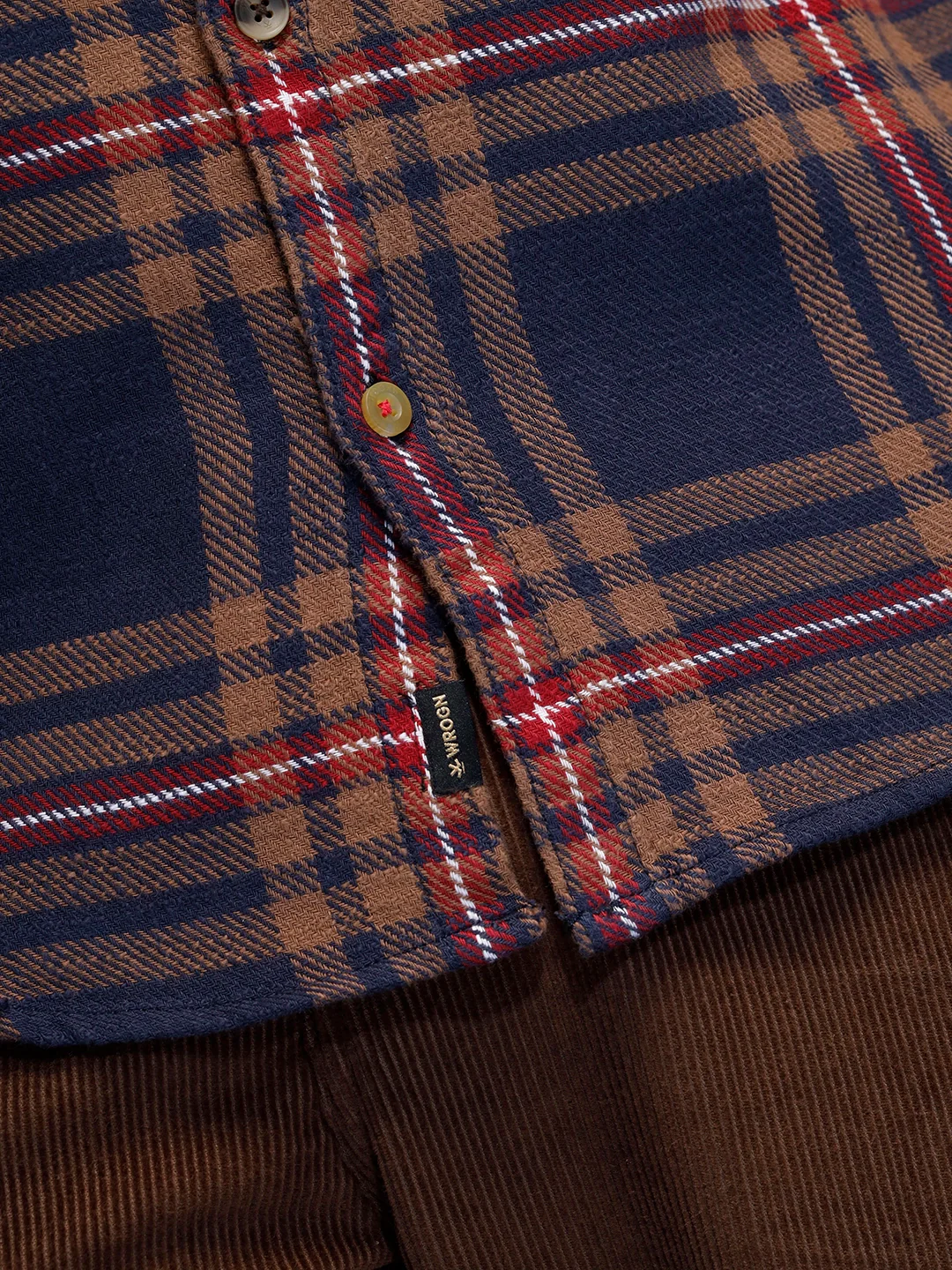 Men's Casual Slim Fit Checkered Pattern Shirt | Navy Blue - Image 5