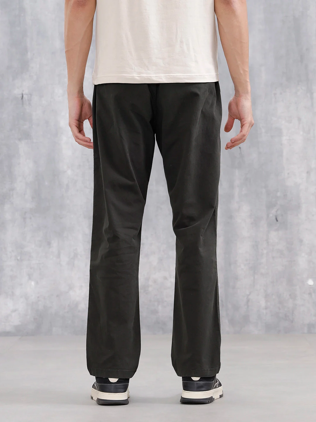 Men's Casual Straight Fit Trousers | Olive - Image 3