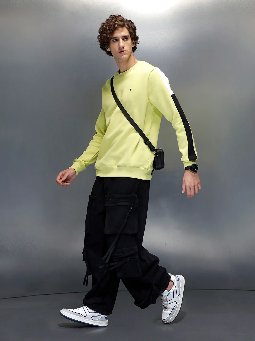 Men's Colorblocked Sleeves Crewneck Pullover | Green - Image 2