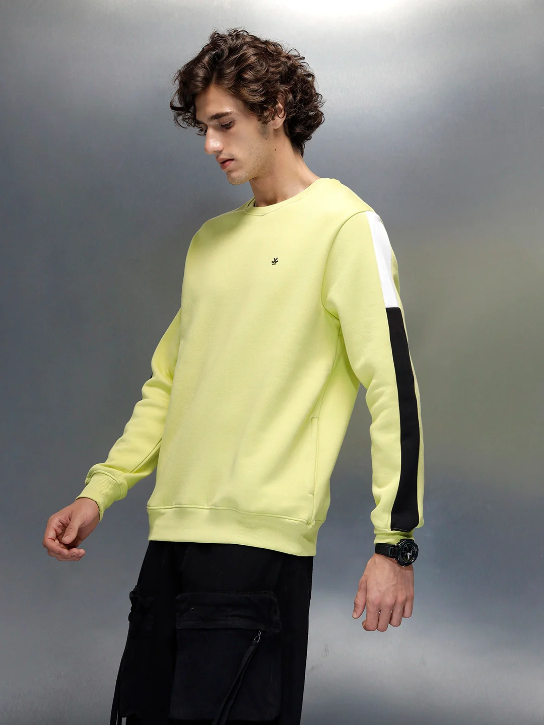 Men's Colorblocked Sleeves Crewneck Pullover | Green - Image 4