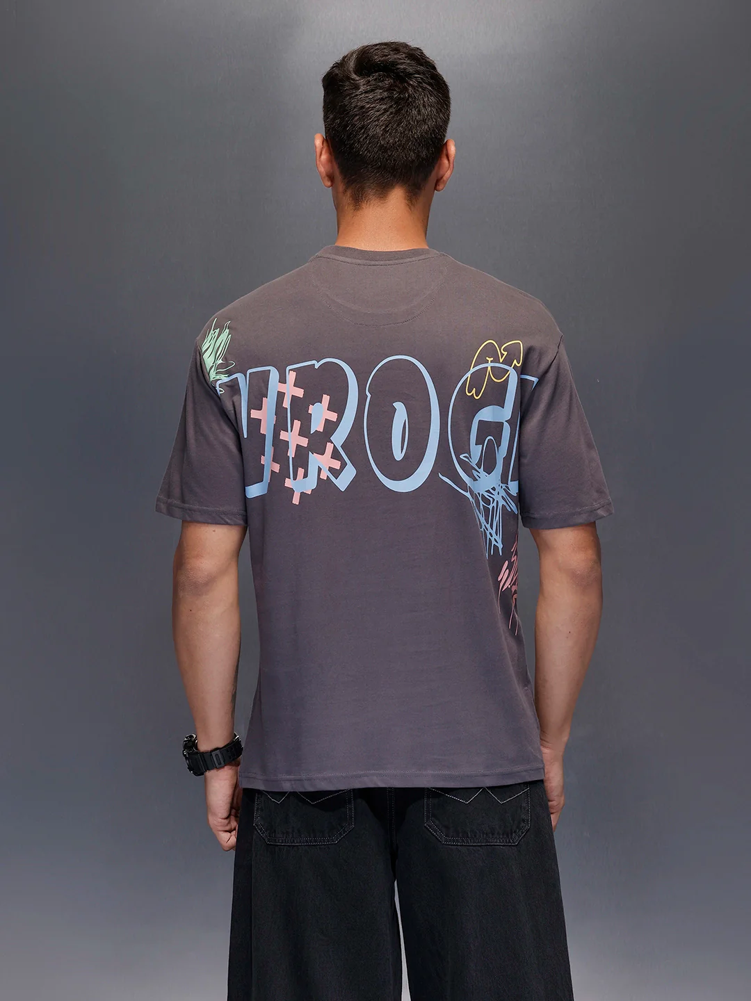 Men's oversized graphic T-shirt with bold back print | Charcoal - Image 3
