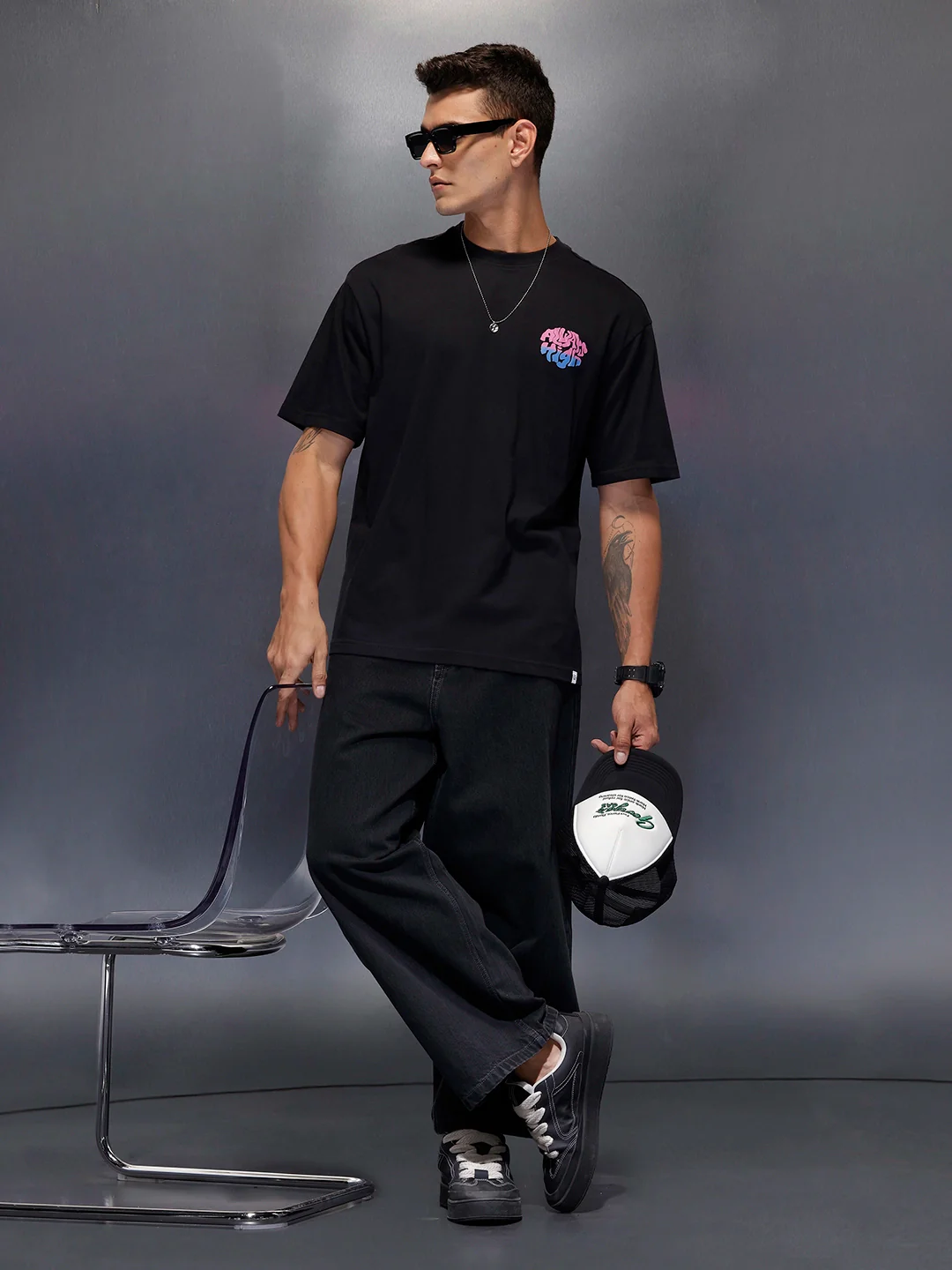 Men's oversized tee with back print | Black - Image 2