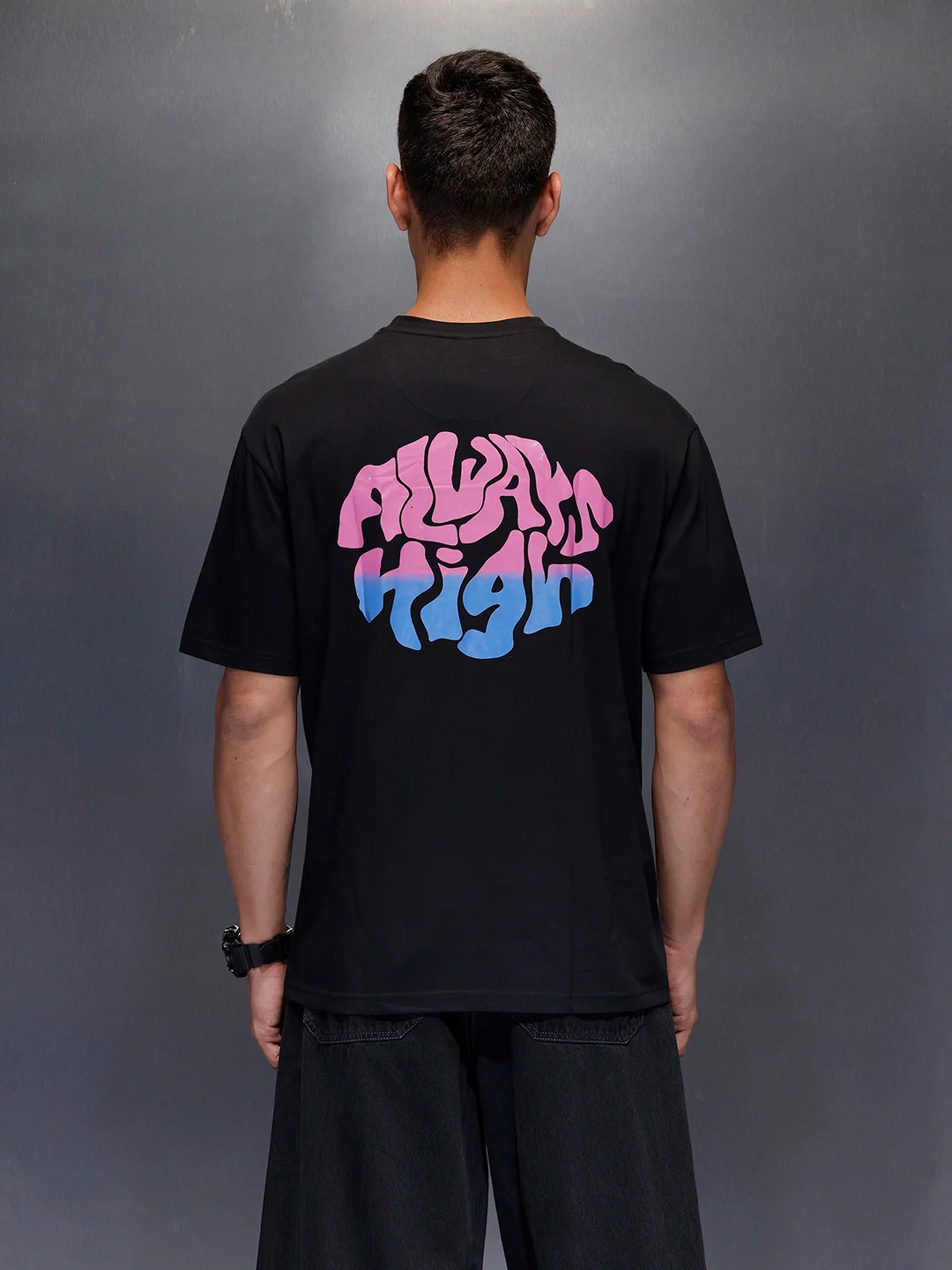 Men's oversized tee with back print | Black - Image 3