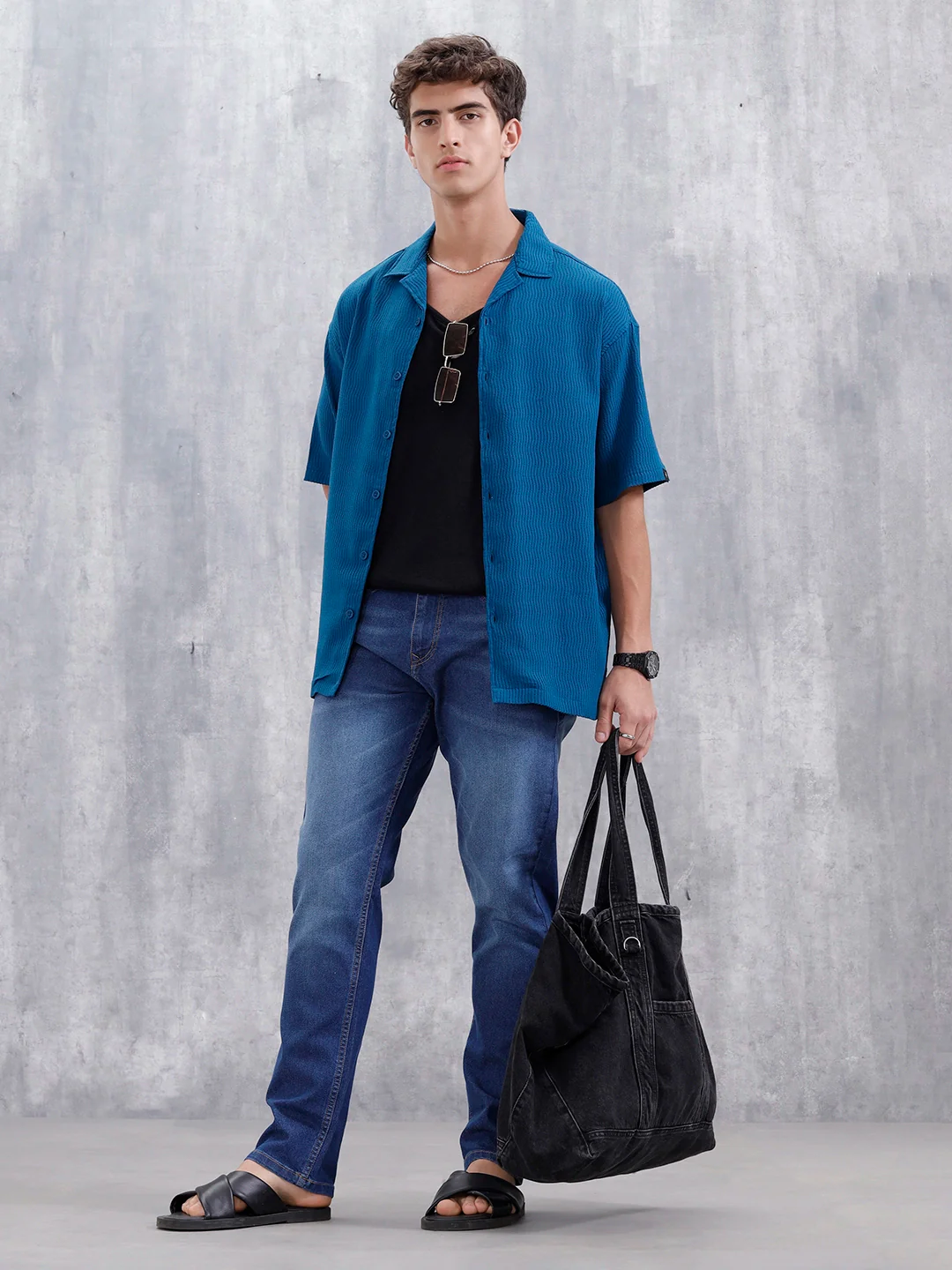 Men's Solid Self Structured Oversized Fit Resort Shirt | Teal - Image 2