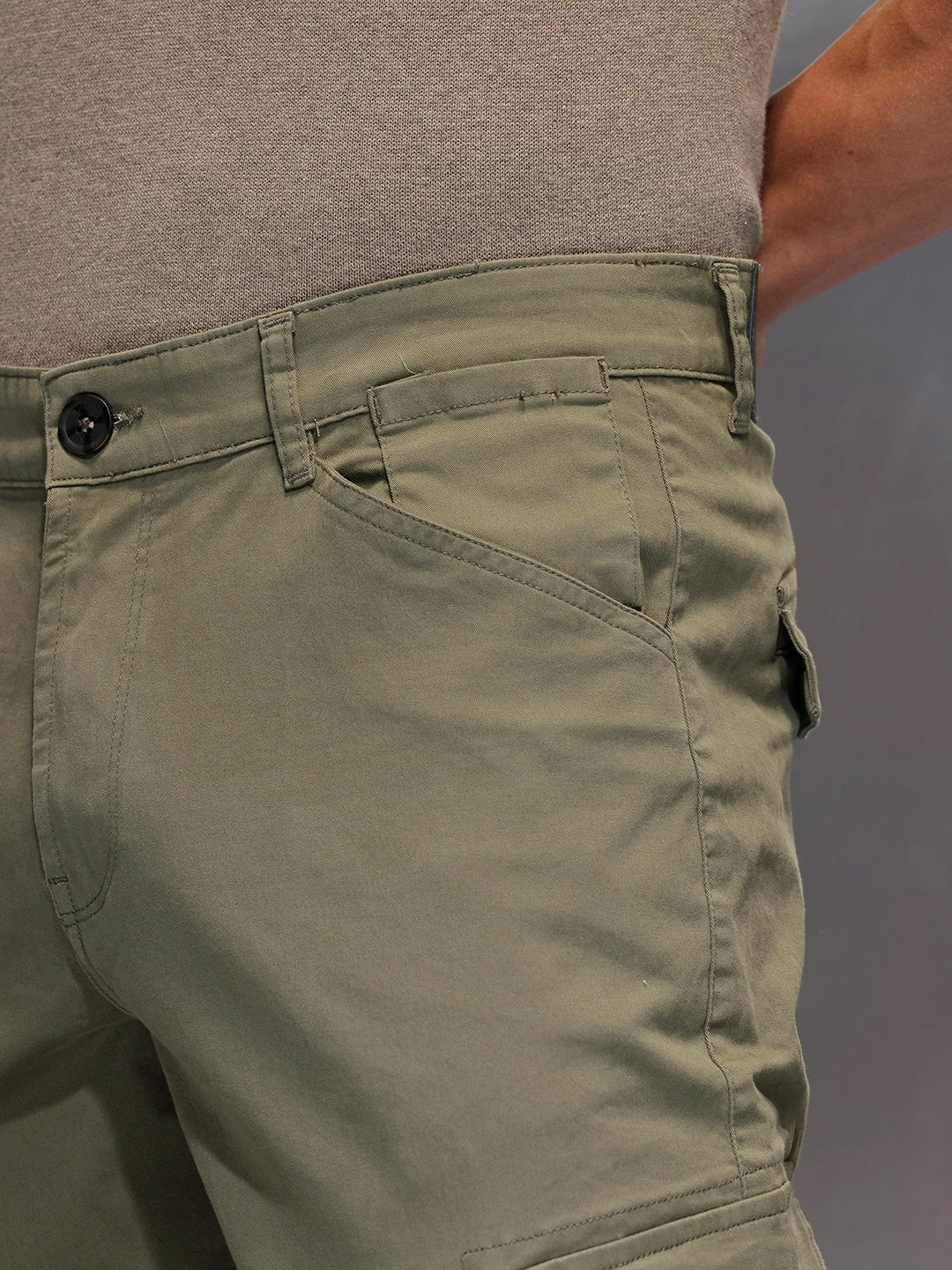 Men's straight fit trouser with cargo pockets | Olive - Image 5