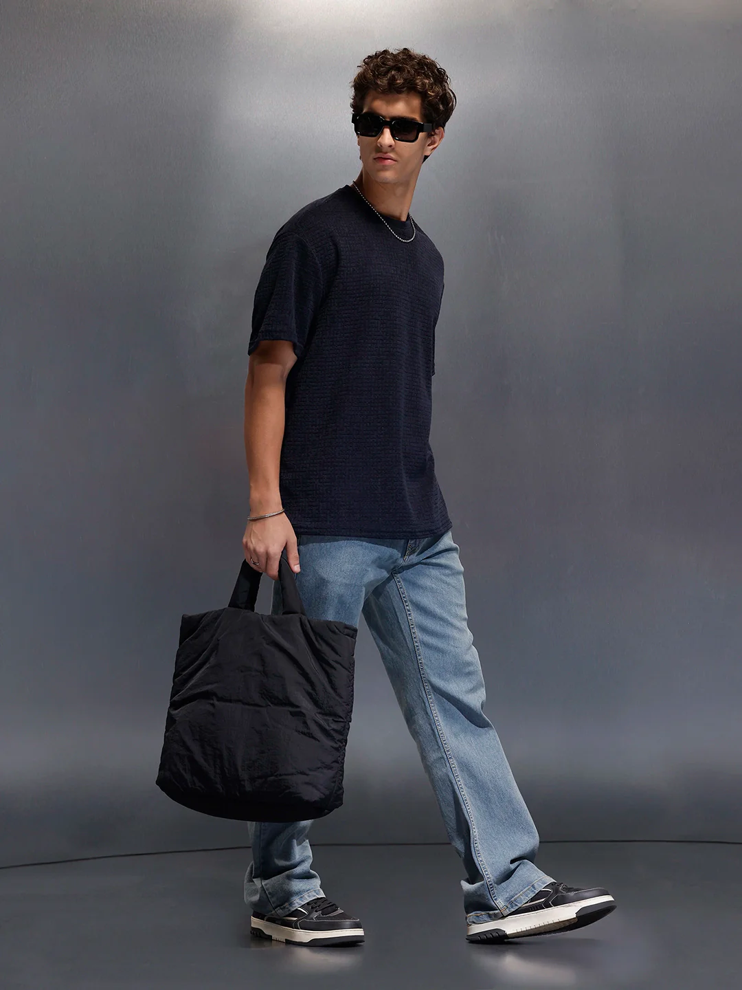 Men's Textured Oversized T-shirt  |  Navy Blue - Image 2