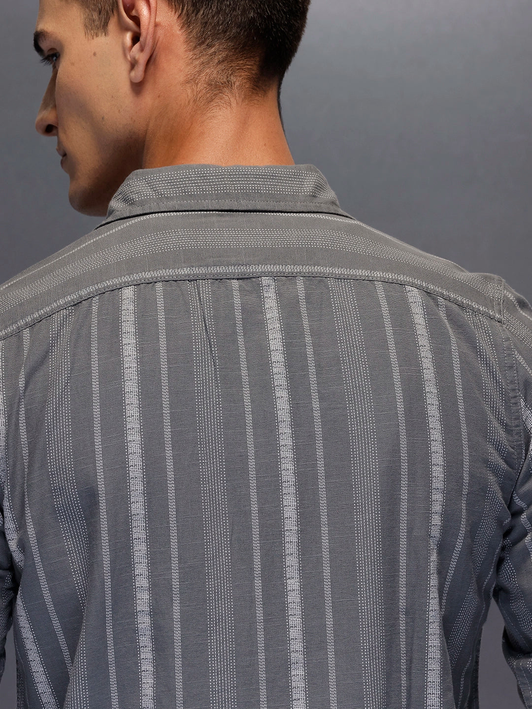 Men's textured vertical striped casual shirt | Dark Grey - Image 5
