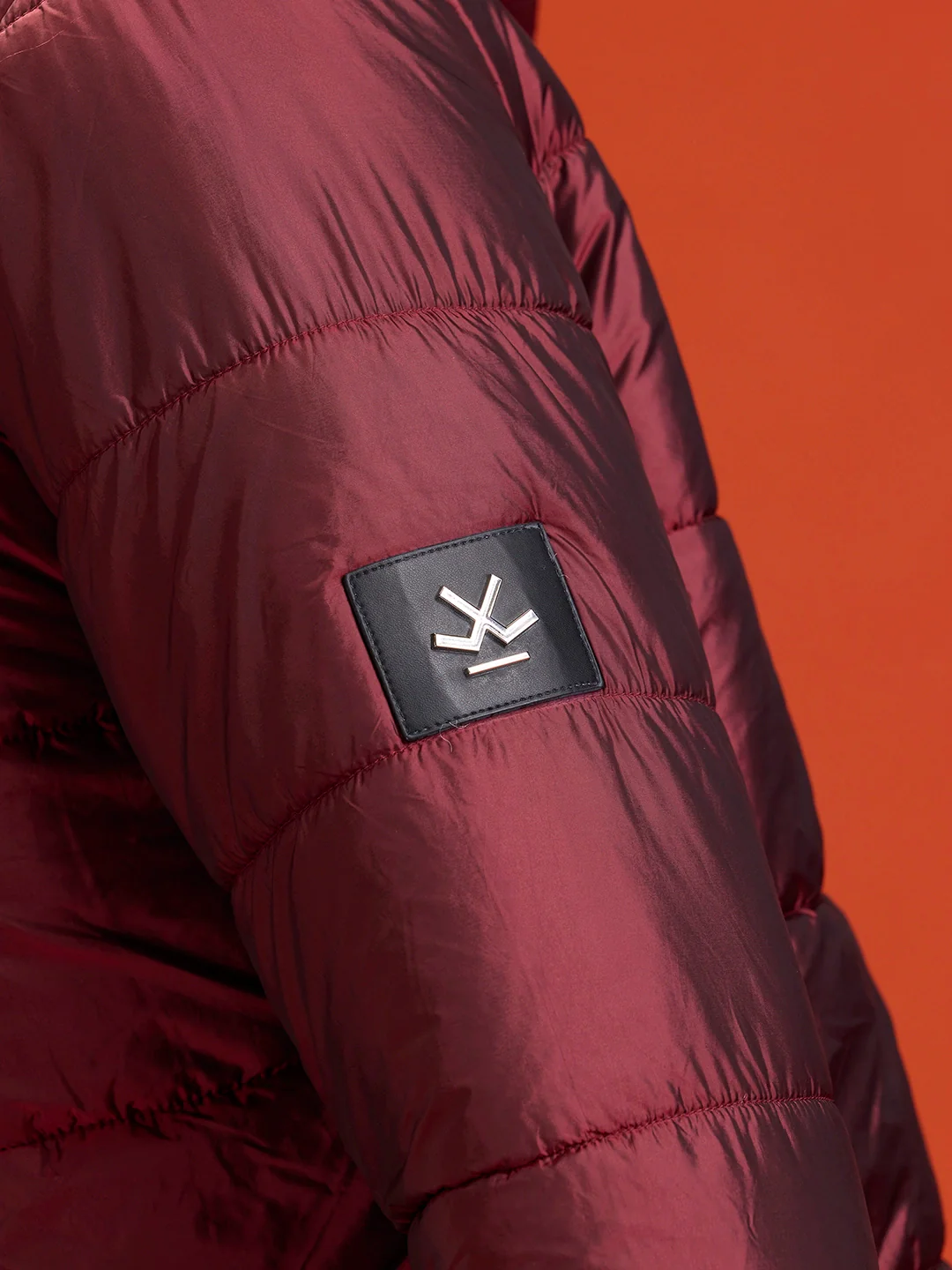 Metallic puffer jacket with hood | Wine - Image 11