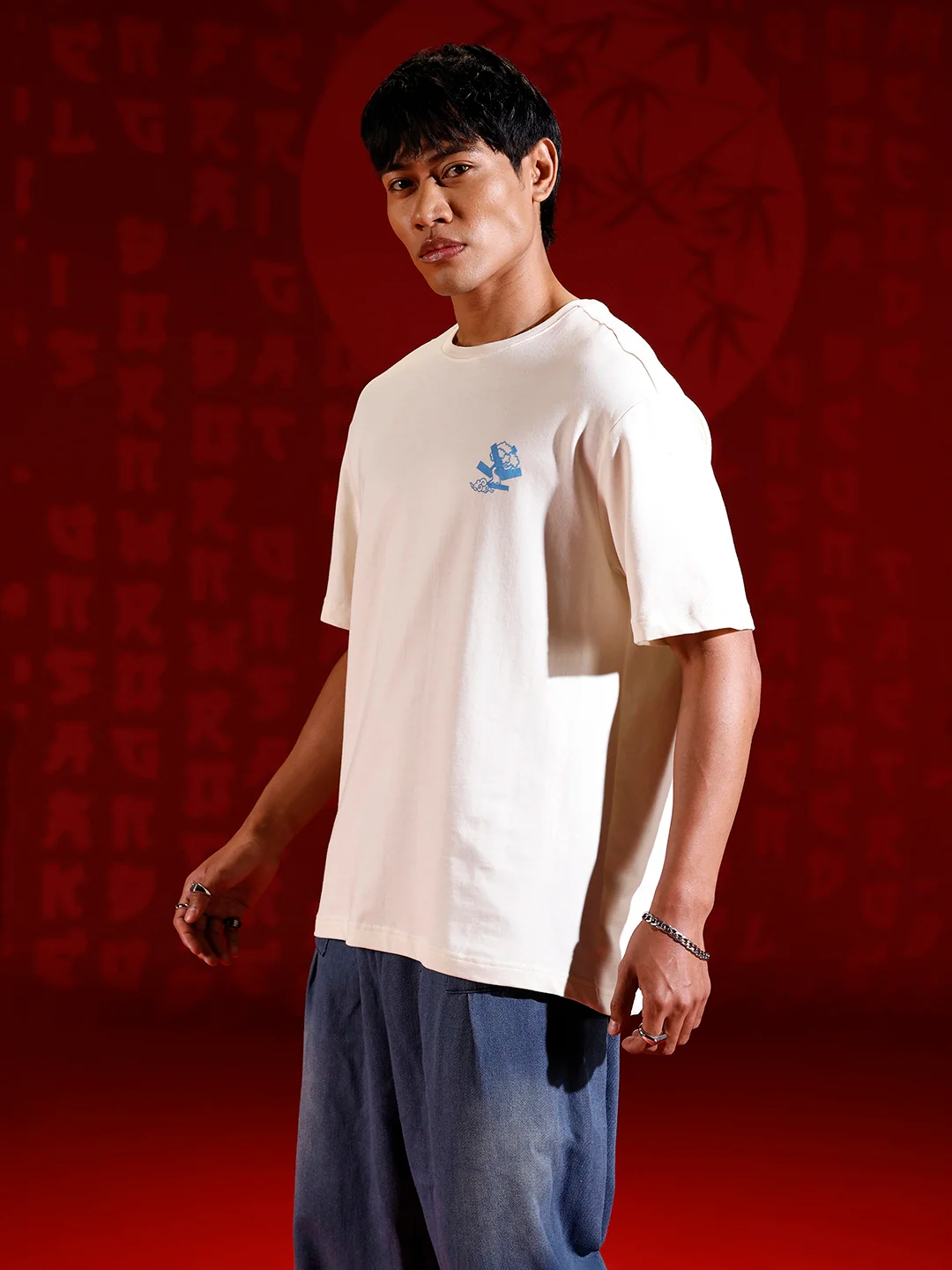 Minimal chest print T-shirt | Off white - Image 5