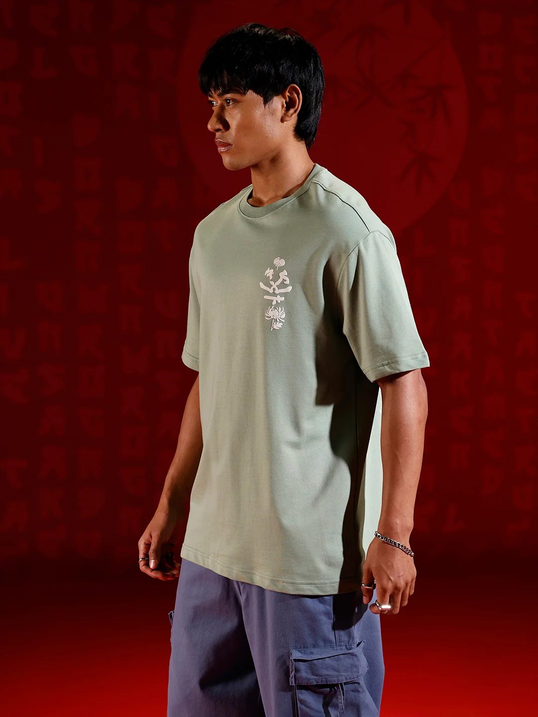 Minimal graphic print oversized tshirt | Green - Image 5