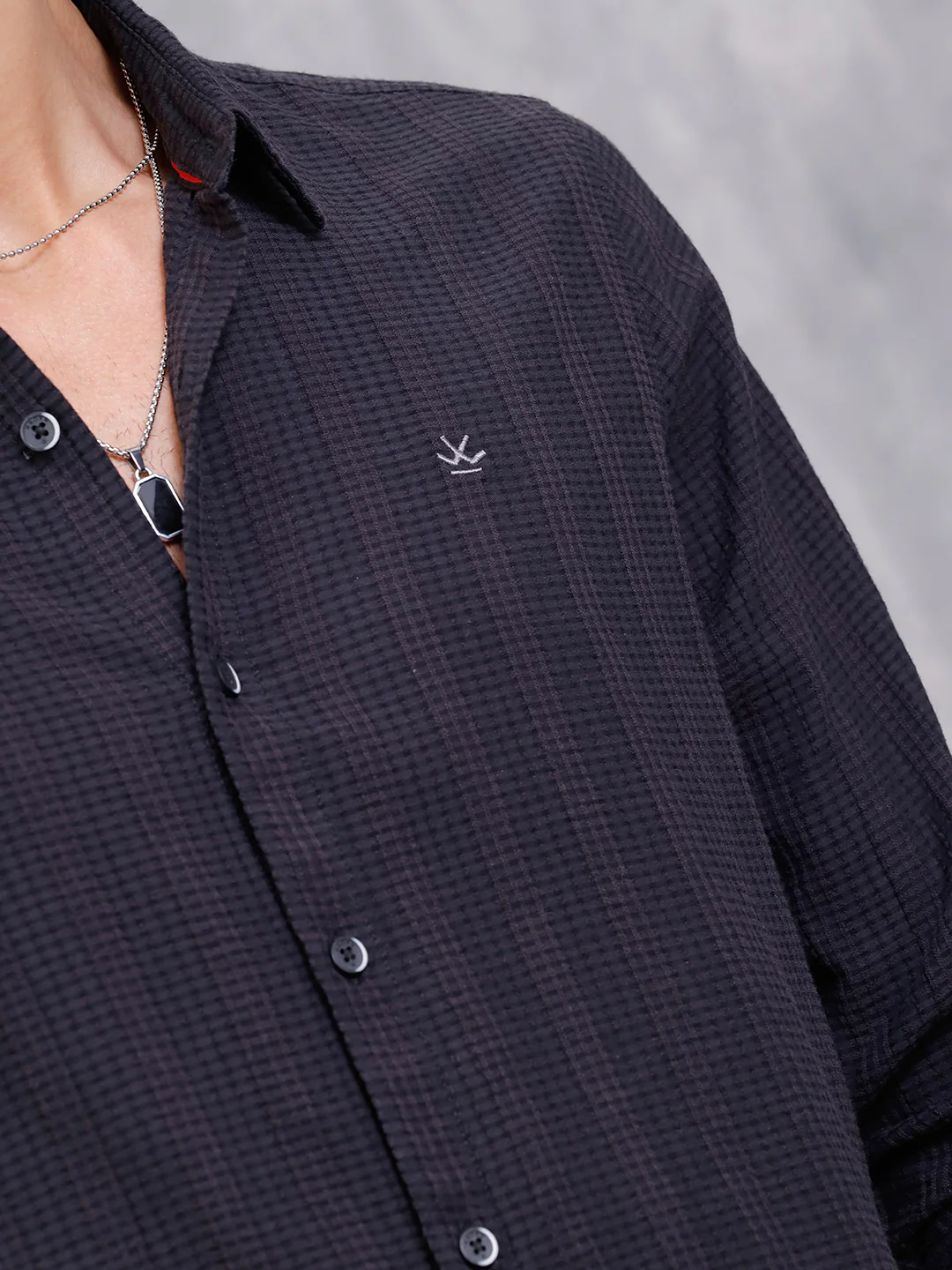 Modal Blend Seersucker Shirt In Slim Fit | Black - Image 4