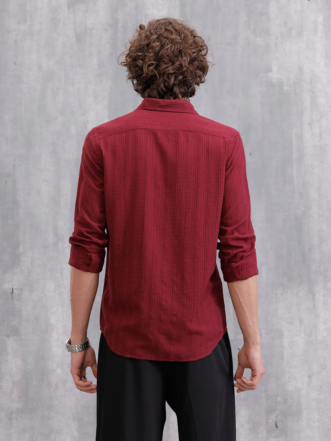 Modal Blend Seersucker Shirt In Slim Fit | Dark Maroon - Image 3