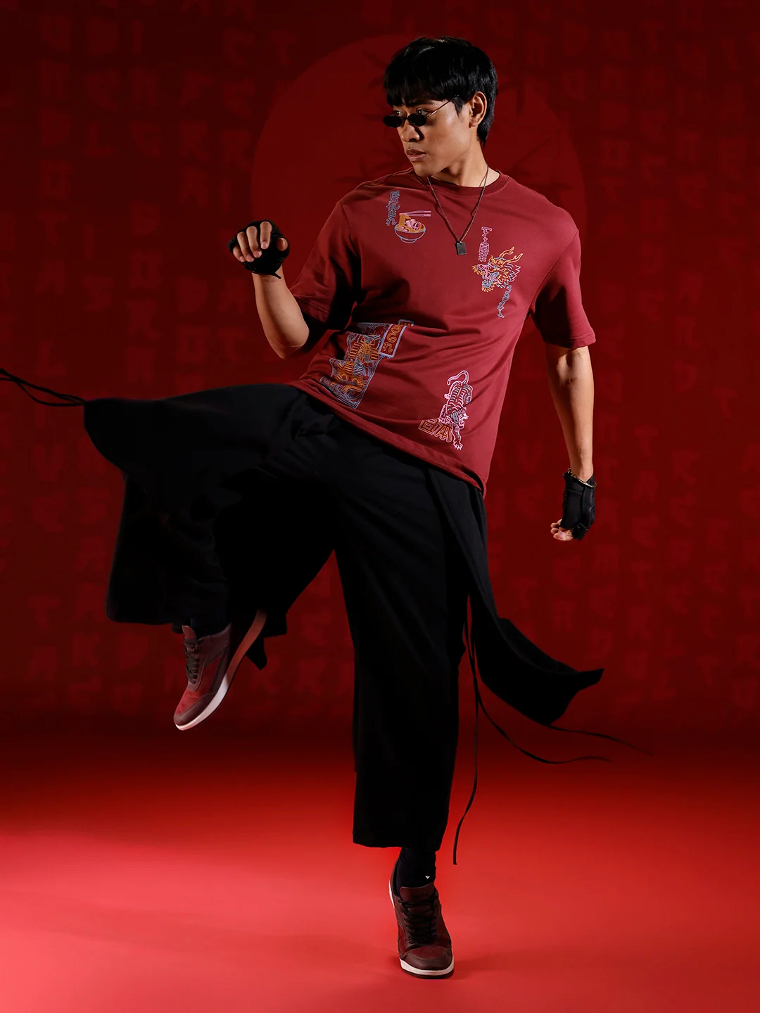 Oversize tshirt with warrior motif prints | Maroon - Image 2