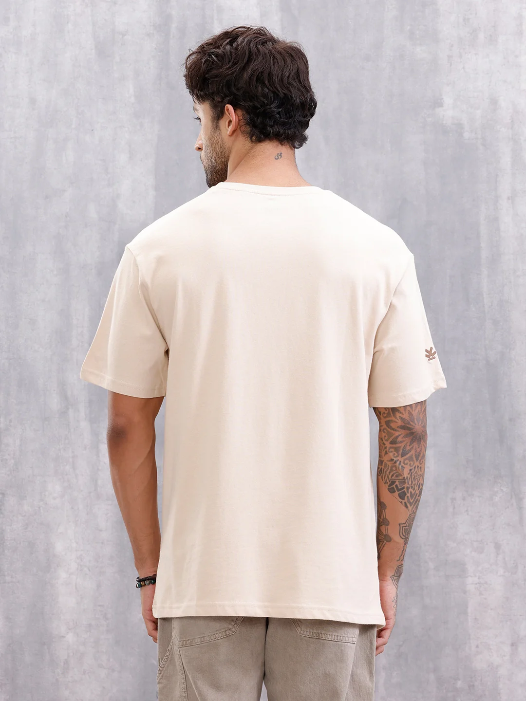 Oversized Fit T-Shirt With Thread Detail And Patch Pocket | Beige - Image 3