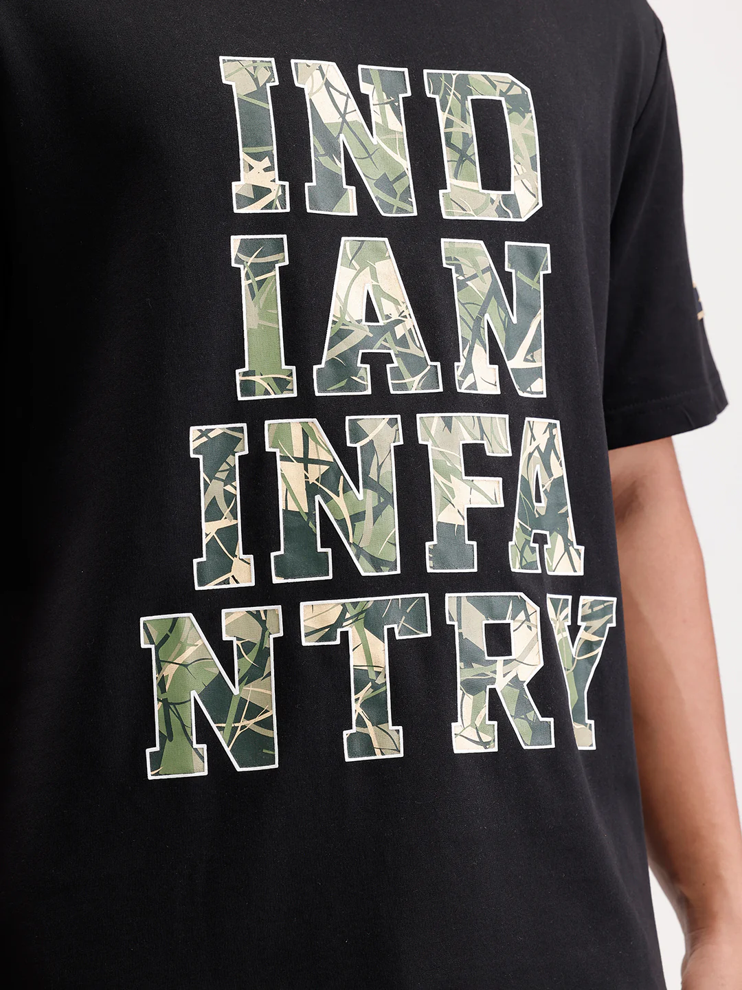 Oversized Placement Printed T-Shirt  | Black - Image 5