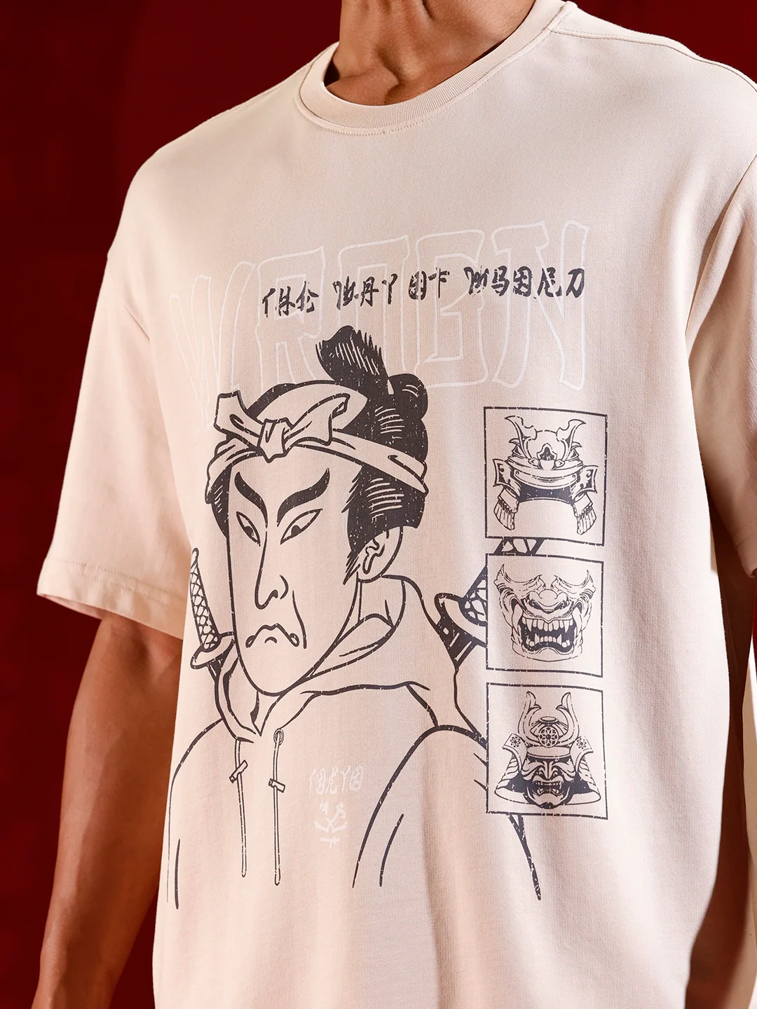 Oversized T-shirt with Samurai Graphic Print | Beige - Image 5