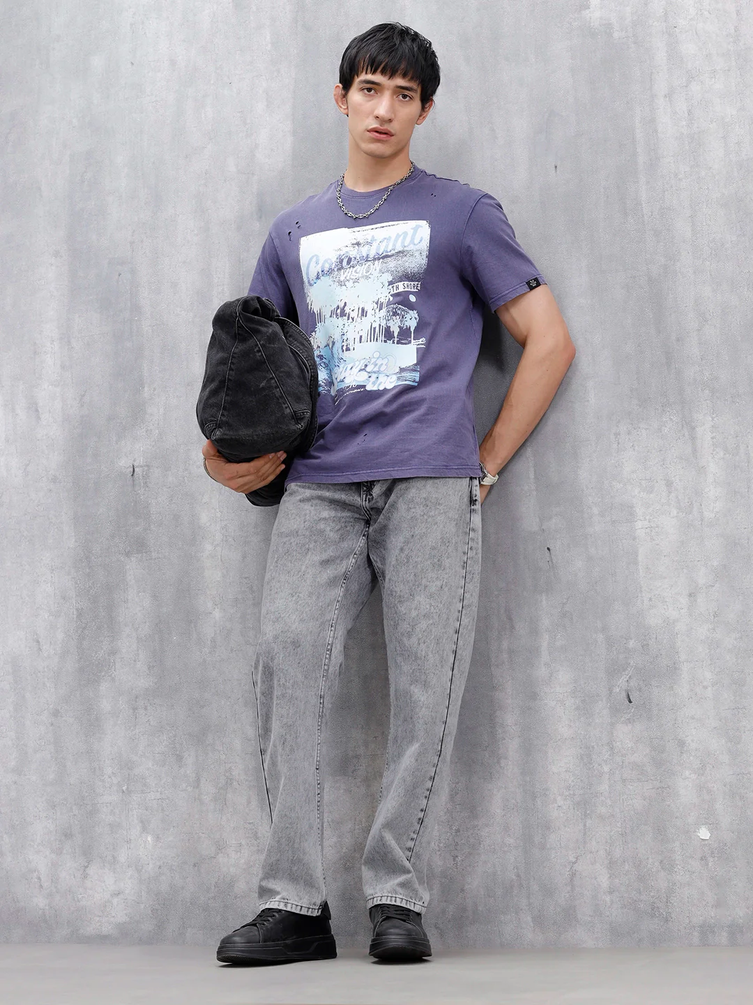 Oversized Washed Distressed Graphic T-Shirt  | Navy Blue - Image 2