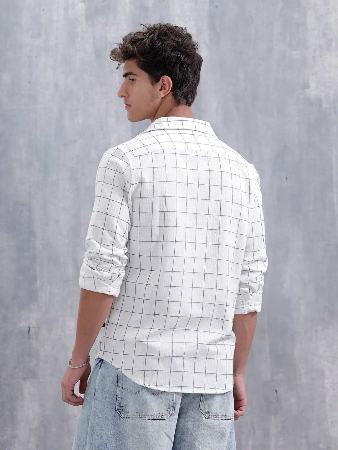 Regular Fit Double Pocket Checkered Shirt | White - Image 3