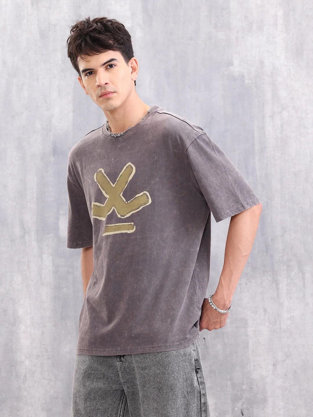 Retro Washed Logo Printed Oevrsized T-shirt | Dark Grey - Image 4