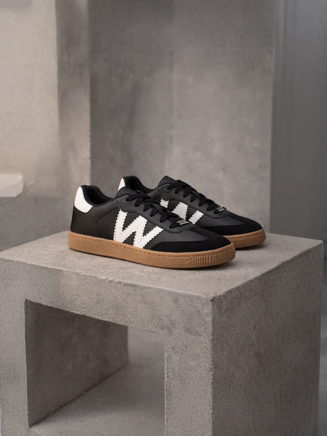 Sneakers | Sazerac Darkroot - Image 2