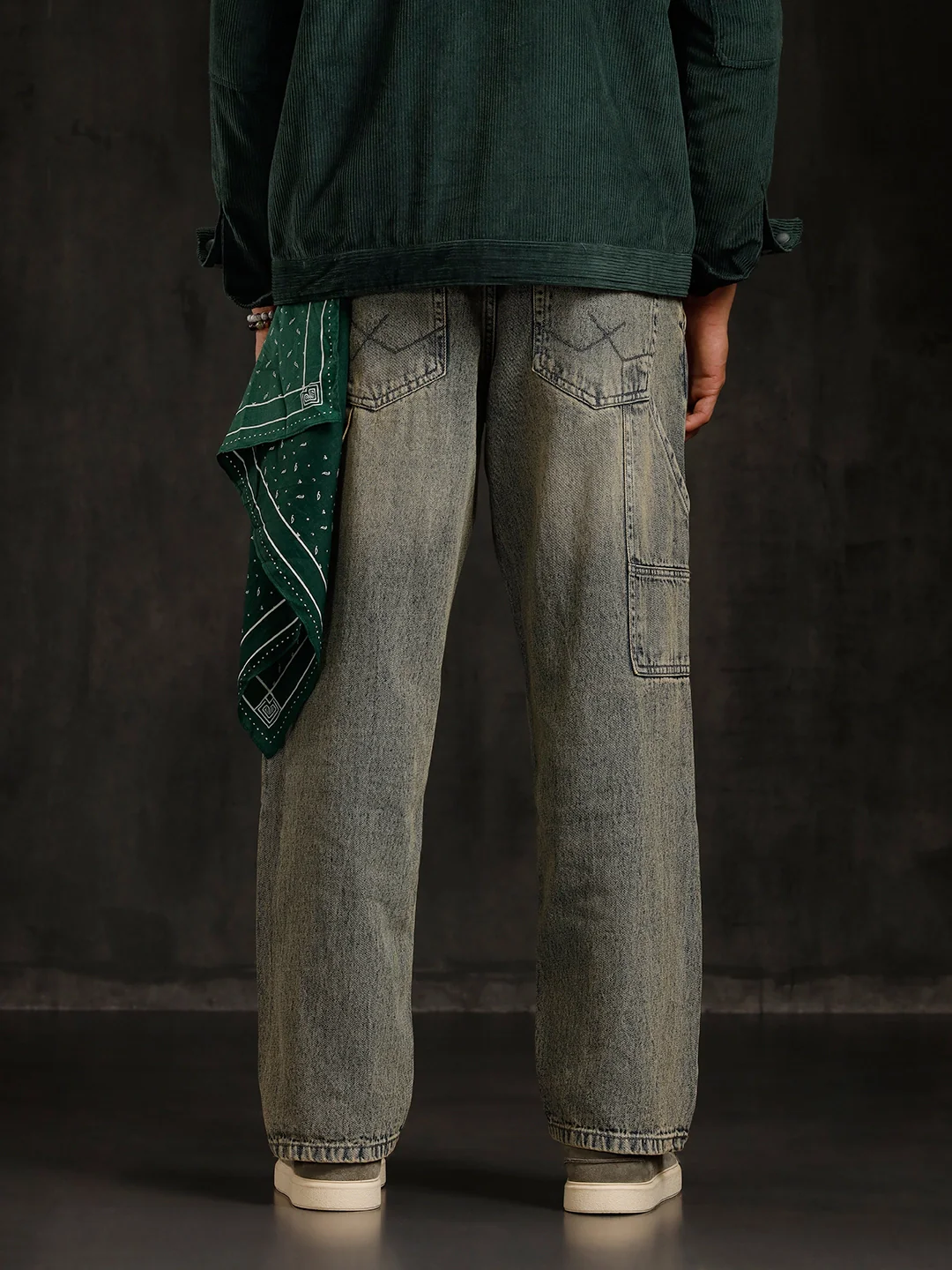 Slanted Pocket Loose Fit Jeans | Grey - Image 3