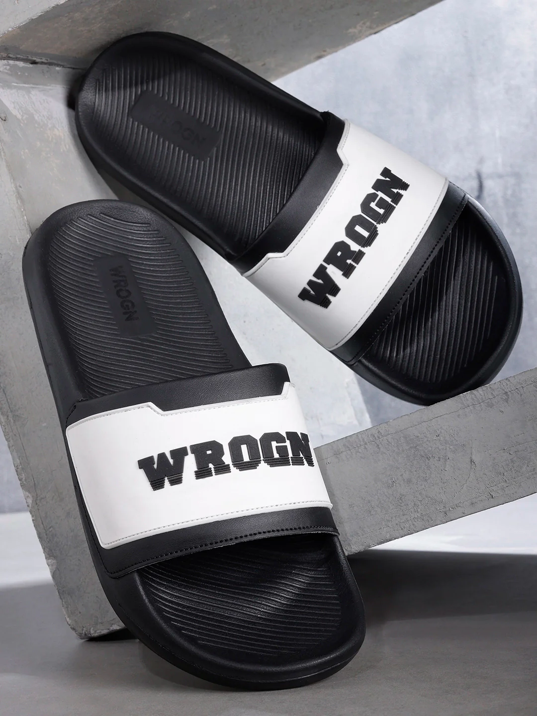 Sliders | Midnight Mono