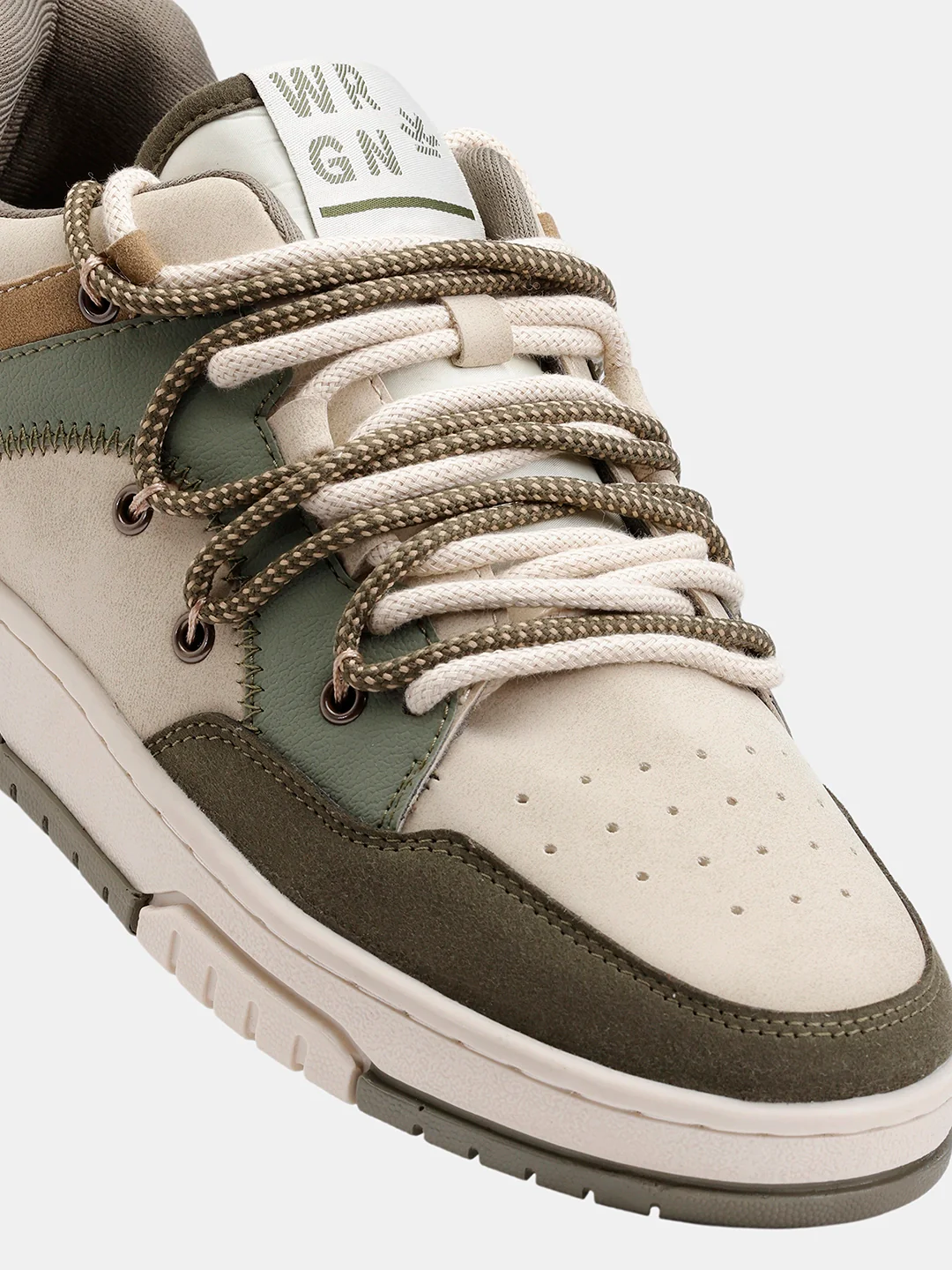 Sneakers | Greyhound terrain - Image 5