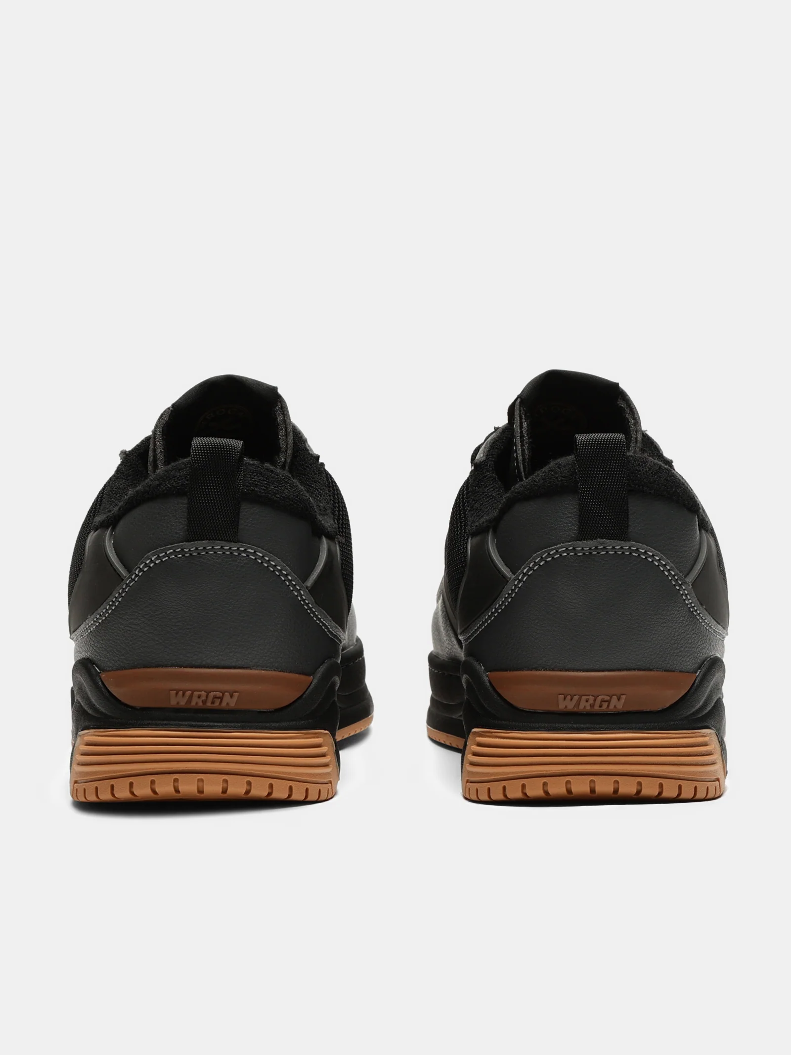 Sneakers | Manhattan Goldstrike - Image 6