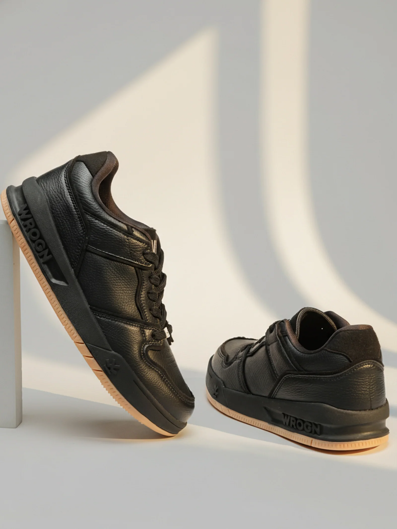 Sneakers | Sidecar Black Crest - Image 2