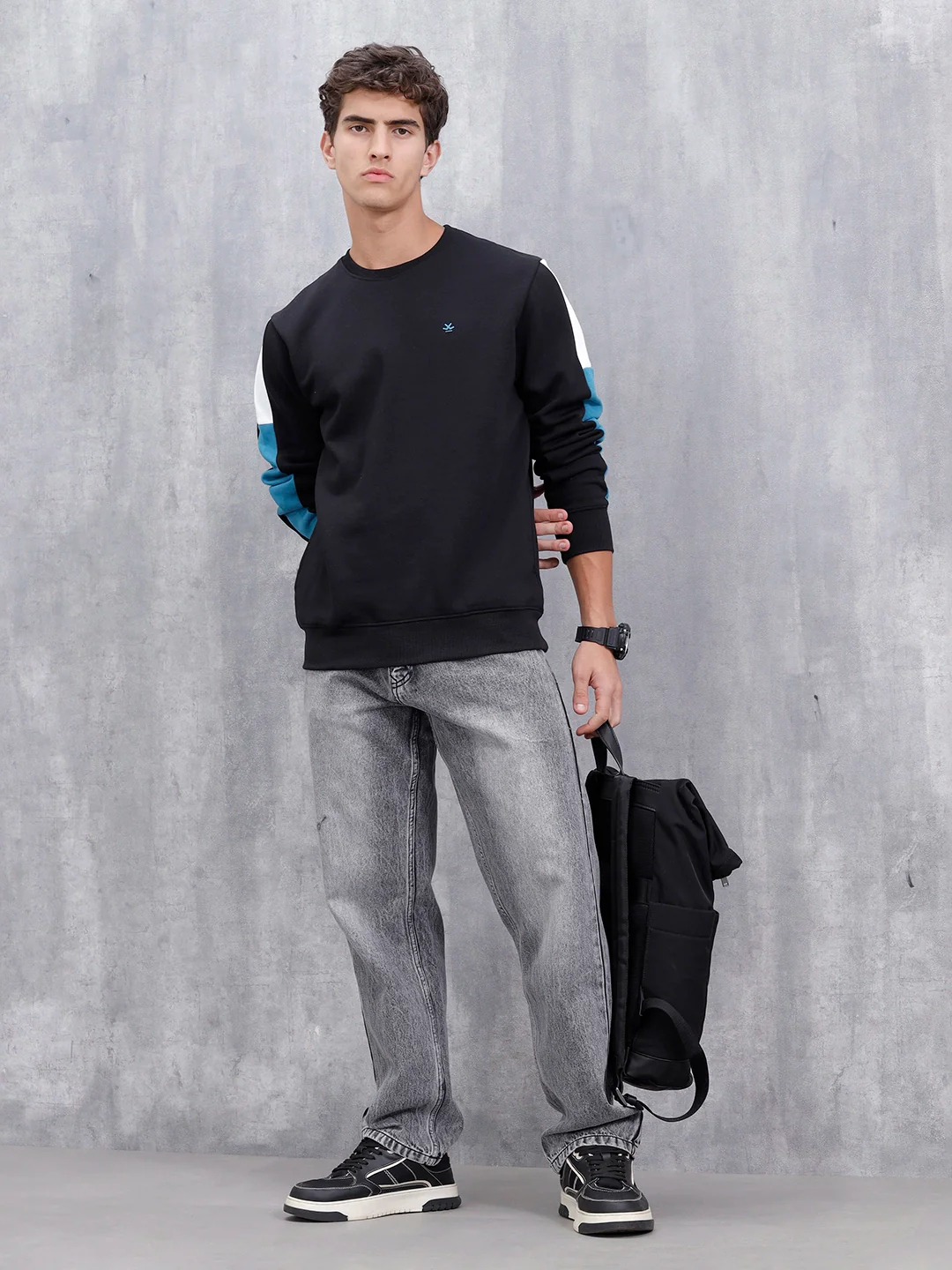 Solid Casual Slim Fit Sweatshirt | Black - Image 2