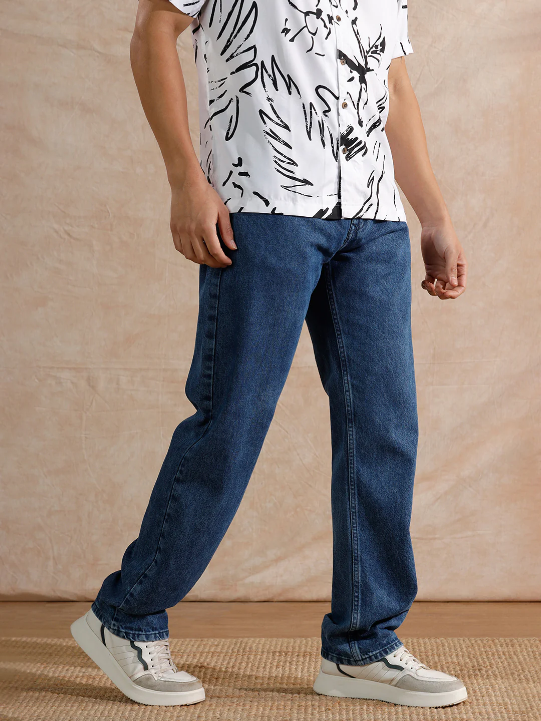 Solid Heavy Fade Anti Fit Jeans | Blue - Image 4