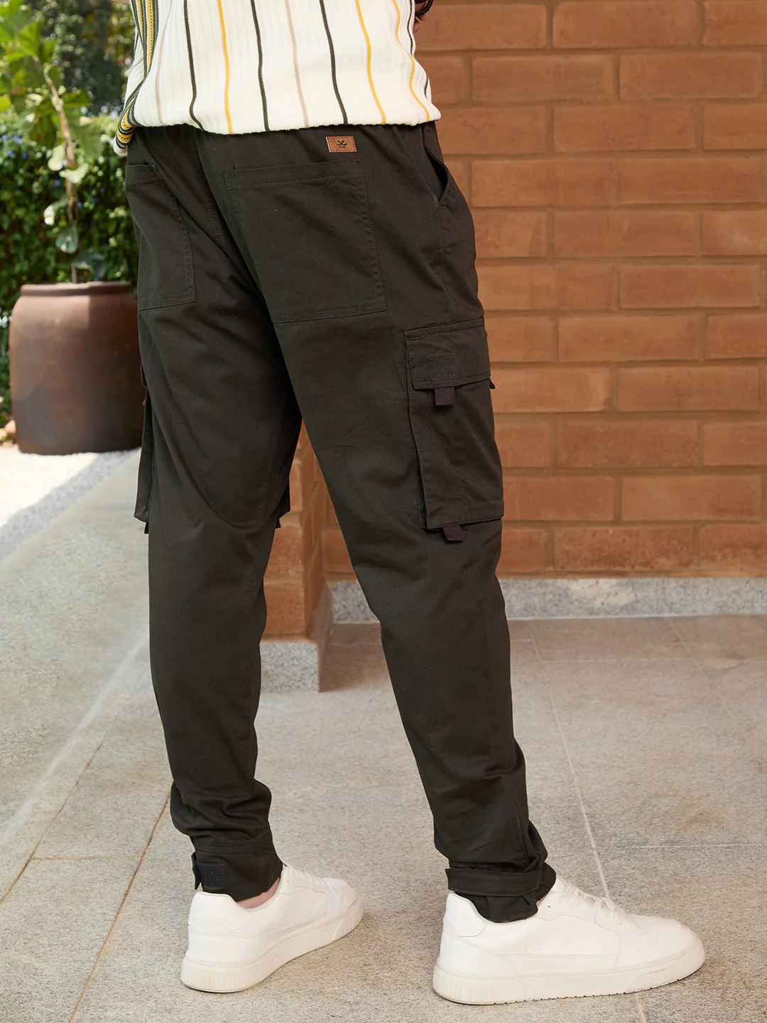 Solid Loose Fit Cargo Jogger | Olive - Image 3
