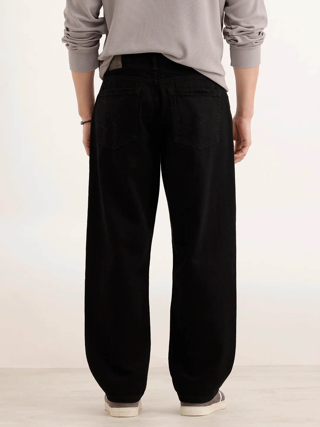 Solid Loose Fit Denim Jeans | Black - Image 3