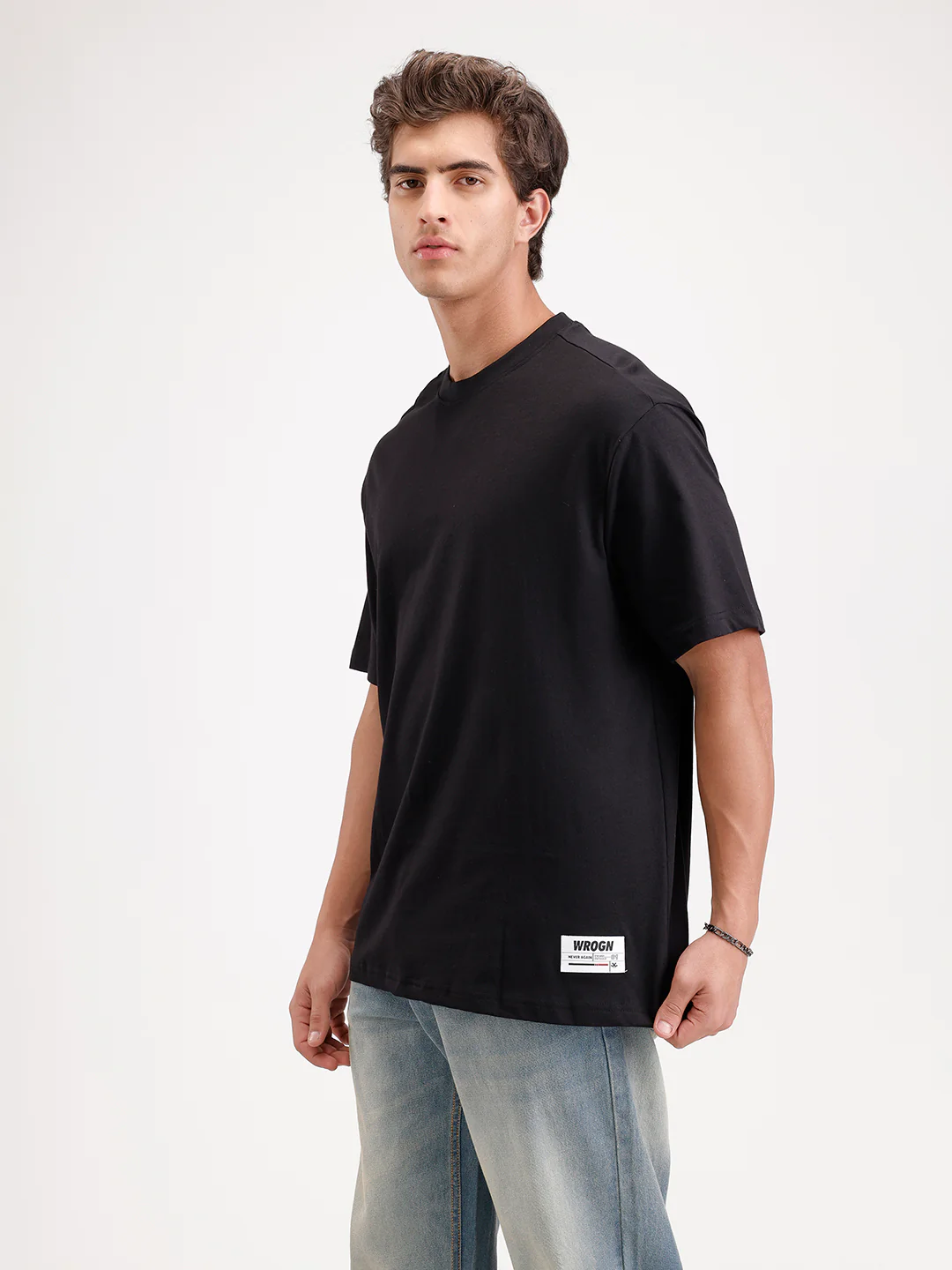 Solid Oversized T-Shirt  | Black - Image 4
