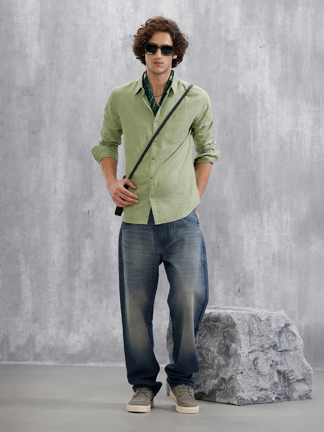 Solid Regular Fit Shirt | Green - Image 2