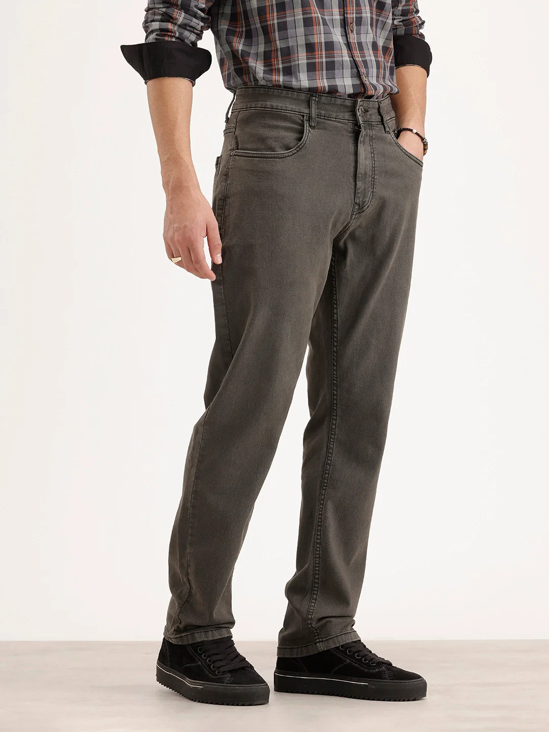Solid Relaxed Fit Denim Jeans | Dark Grey - Image 4