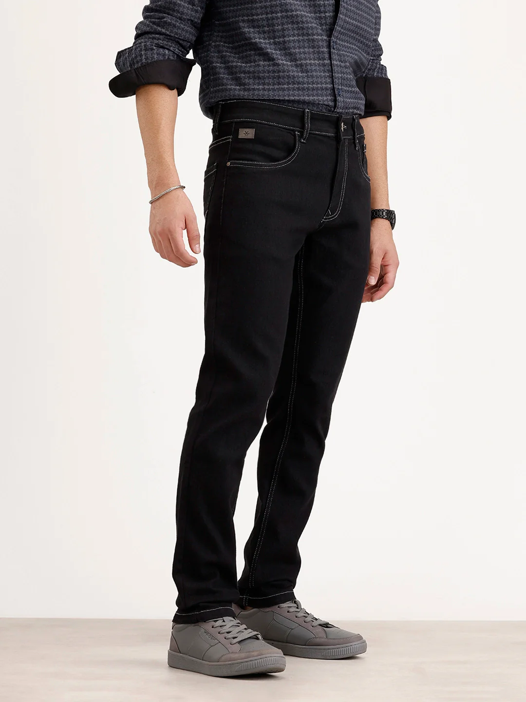 Solid Slim Fit Denim Jeans | Black - Image 4
