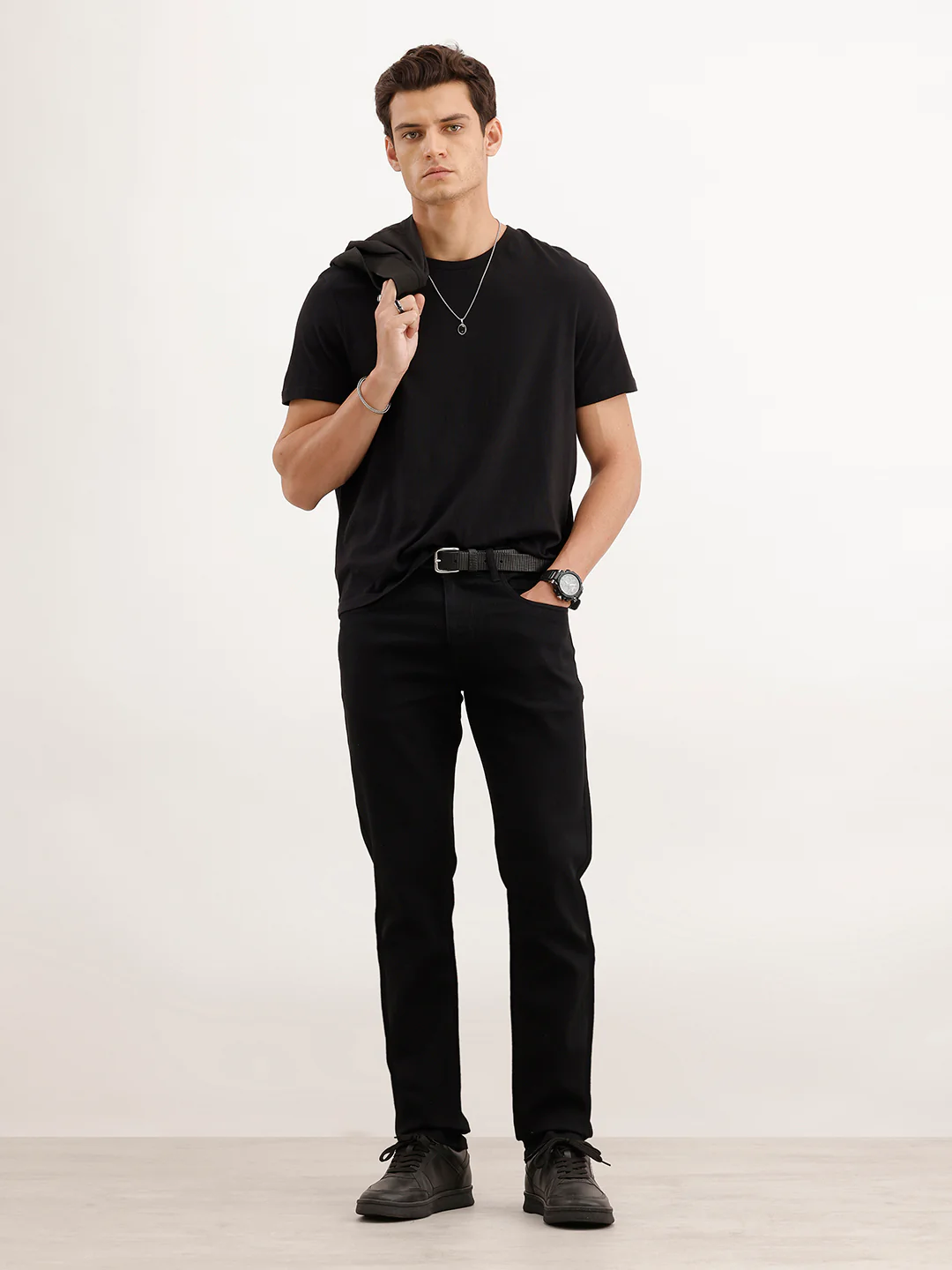 Solid Slim Fit Denim Jeans  | Black - Image 2