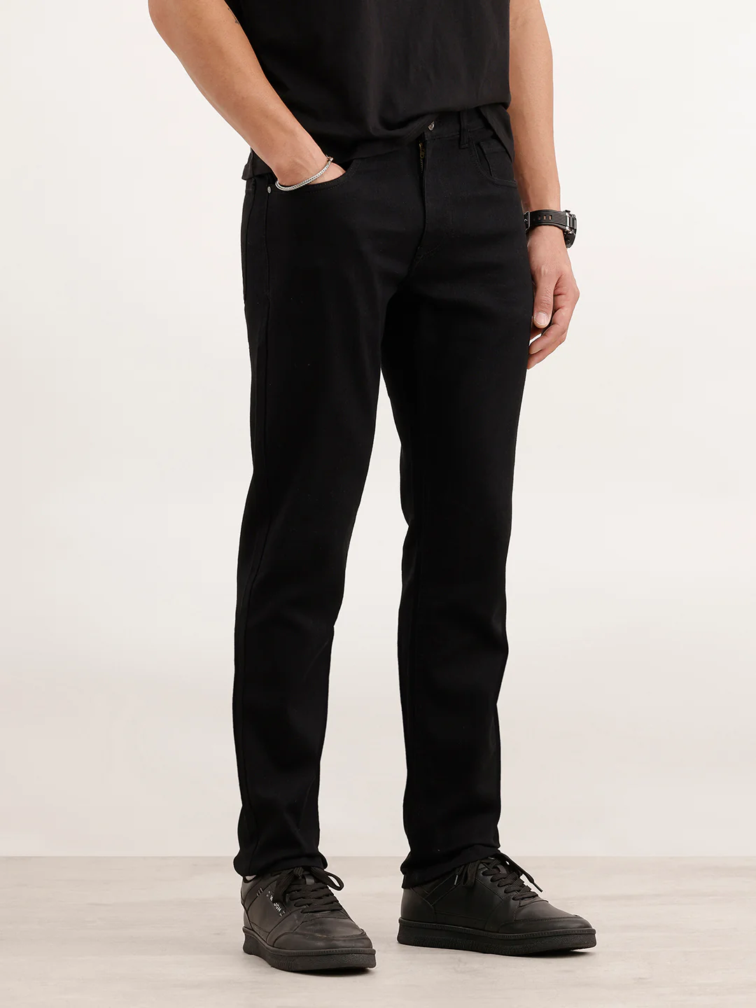 Solid Slim Fit Denim Jeans  | Black - Image 4