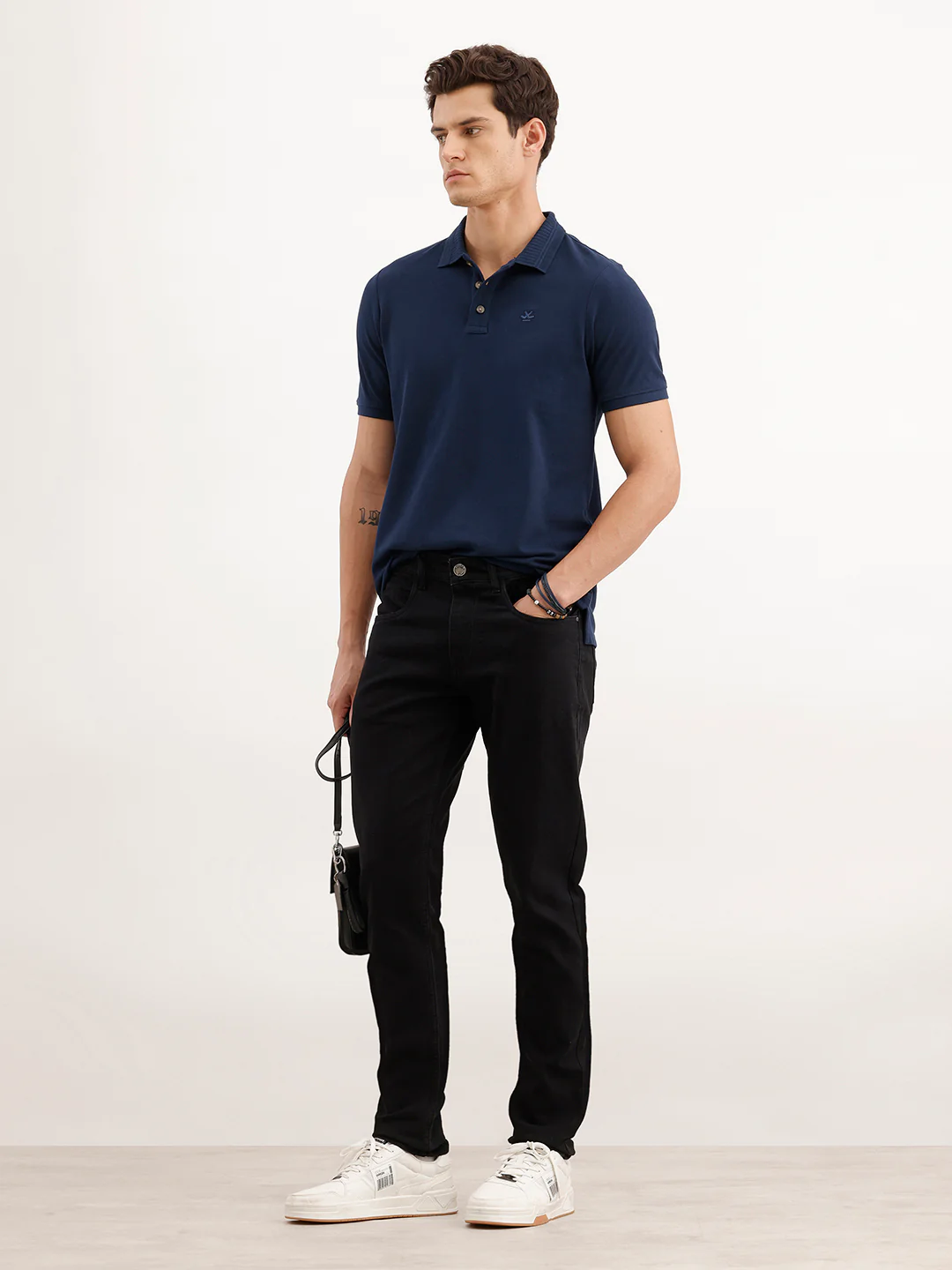 Solid Slim Fit Denim Jeans  | Black - Image 2