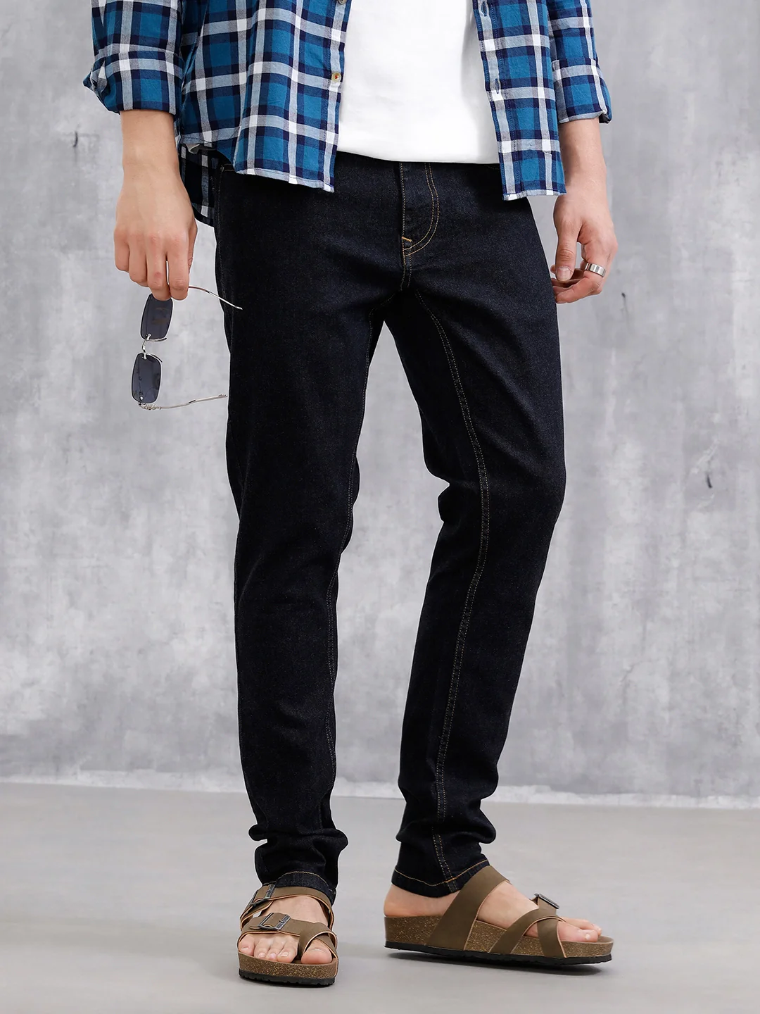 Solid Slim Tapered Jeans | Dark Blue - Image 4