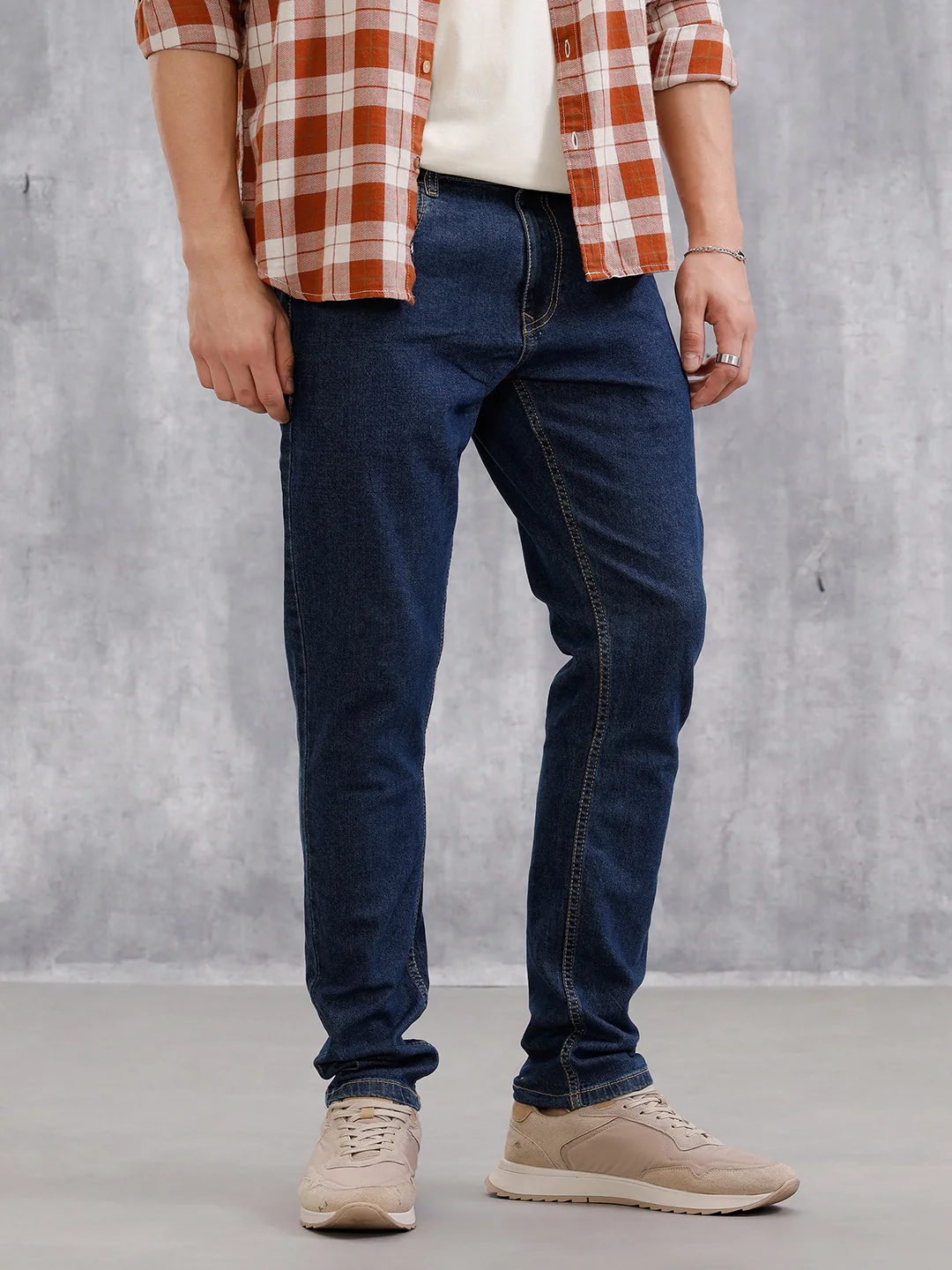 Solid Slim Tappered Jeans - Dark Blue - Image 4
