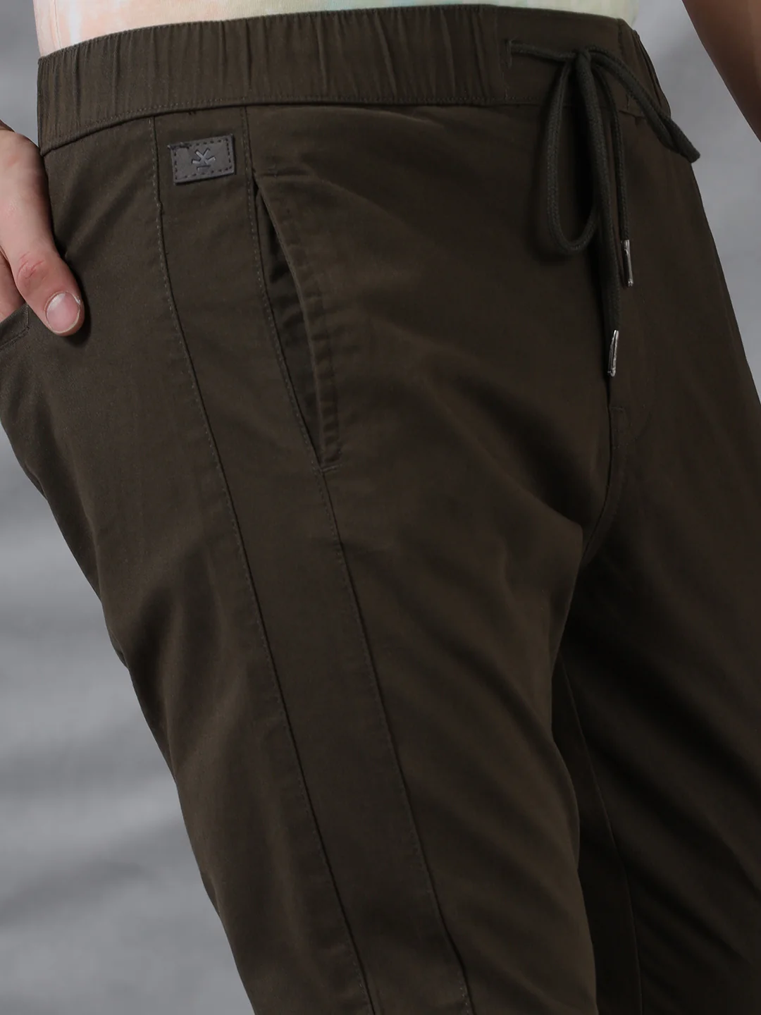 Solid Stitch Drawstring Jogger - Image 5