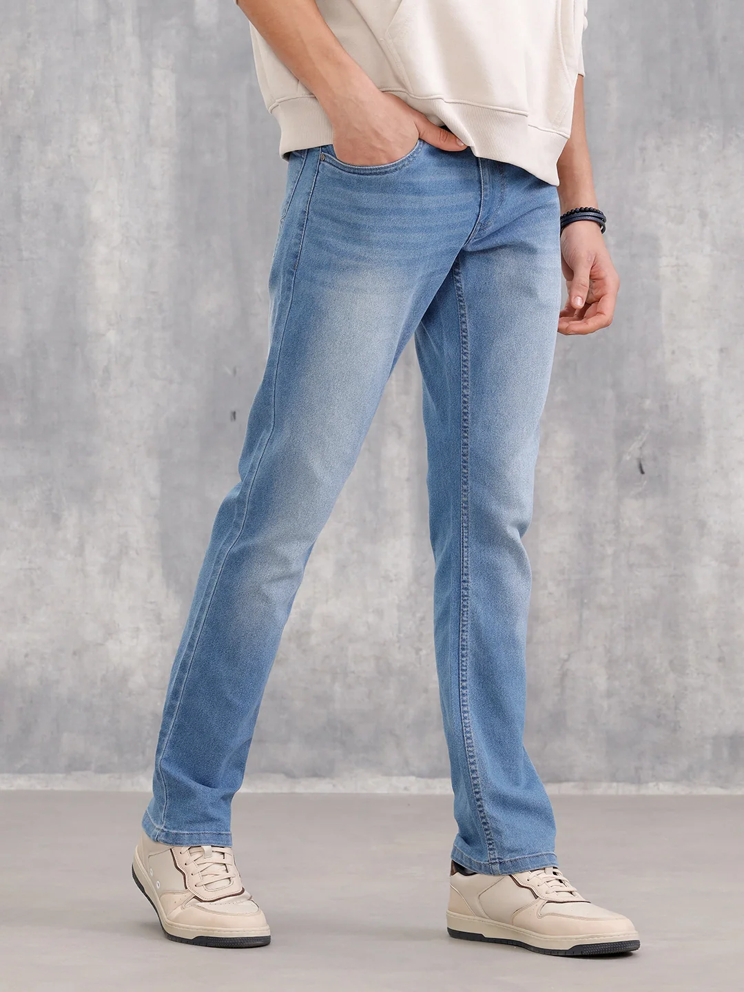 Staright Fit Mid Washed Jeans I Midstone - Image 4