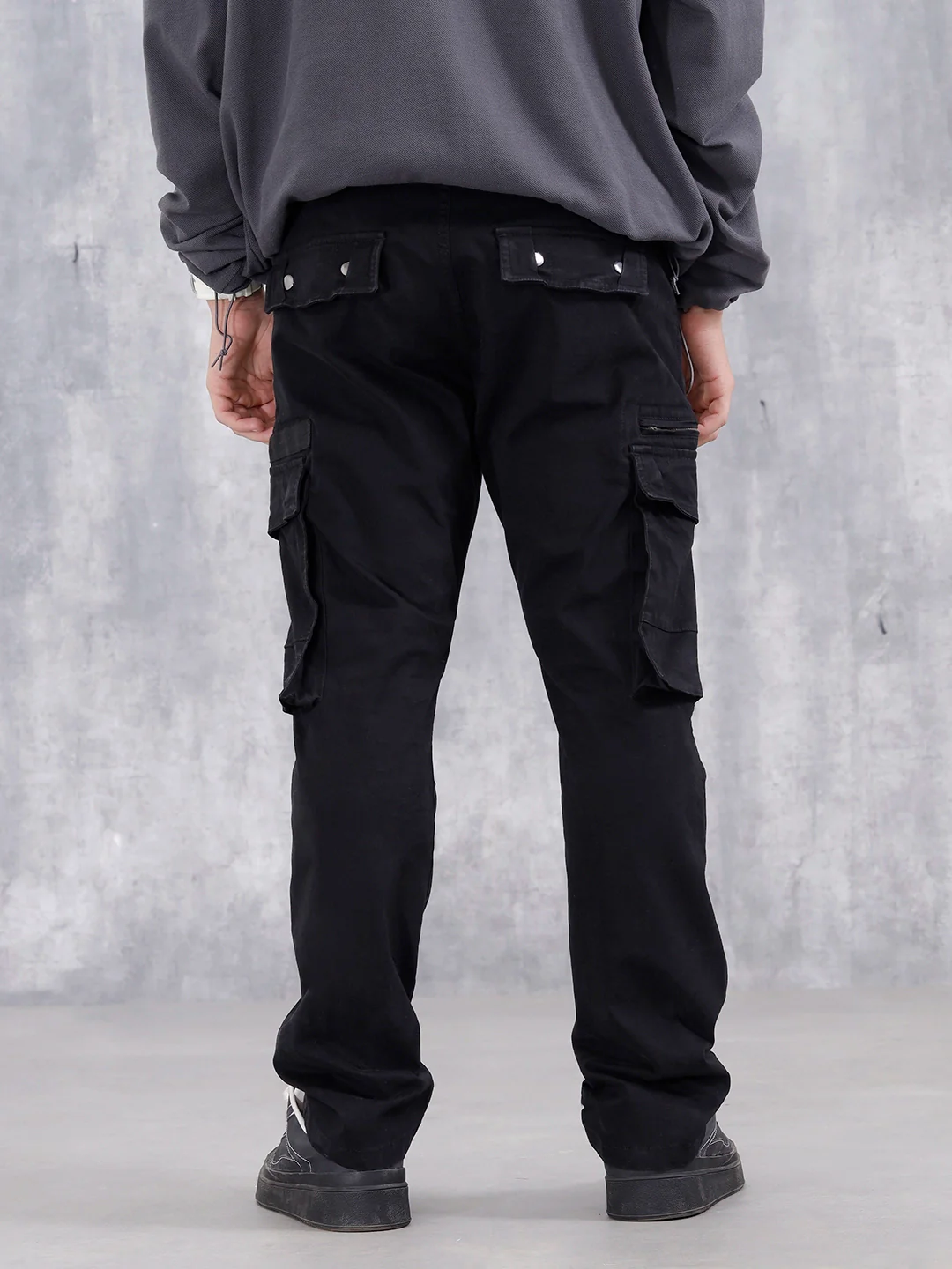 Straight Fit Cotton Twill Utility Trousers With Snap Pockets | Black - Image 3