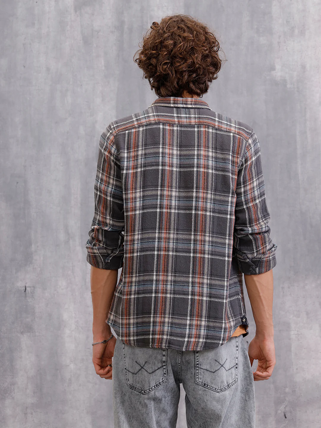 Textured Utility Check Shirt In Slim Fit  | Dark Grey - Image 5