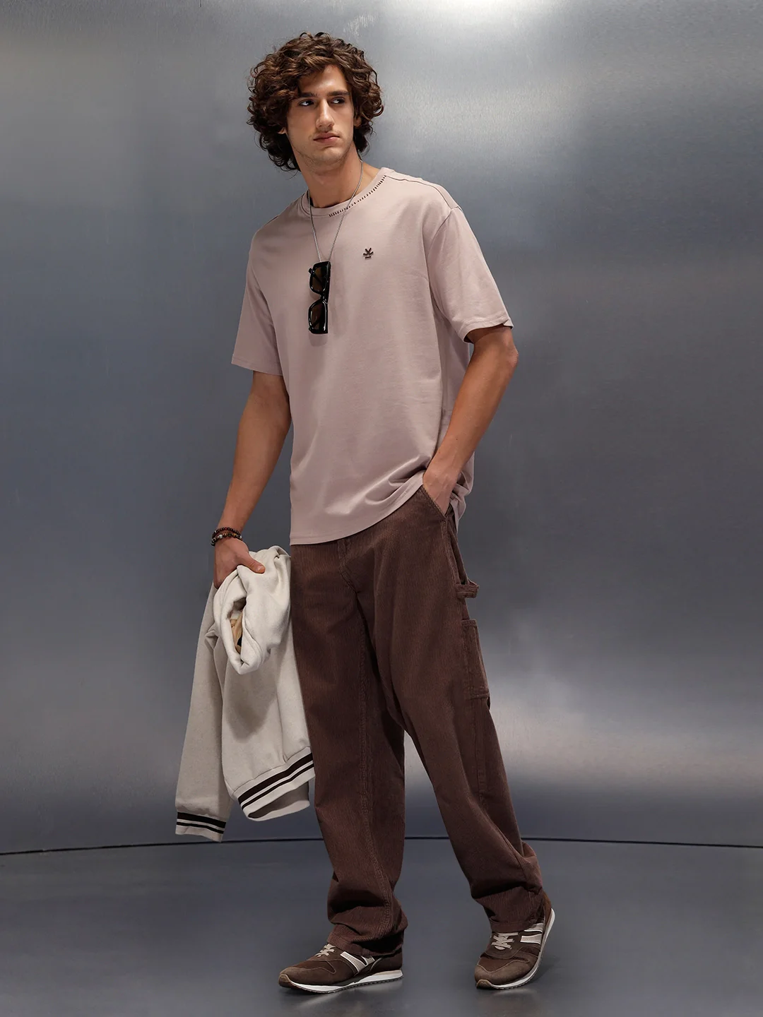 Thread-Detailed Crew Neck Oversized Tee With Back Print | Brown - Image 2