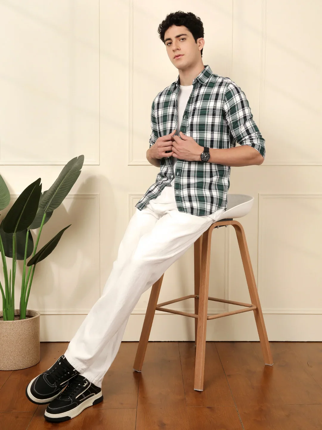 Urban Checked Shirt in Green - Image 2